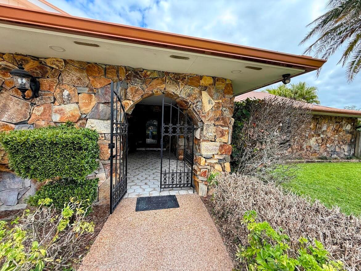 465 SE Naranja Avenue, Port St. Lucie, FL 34983 — photo 8 of 94