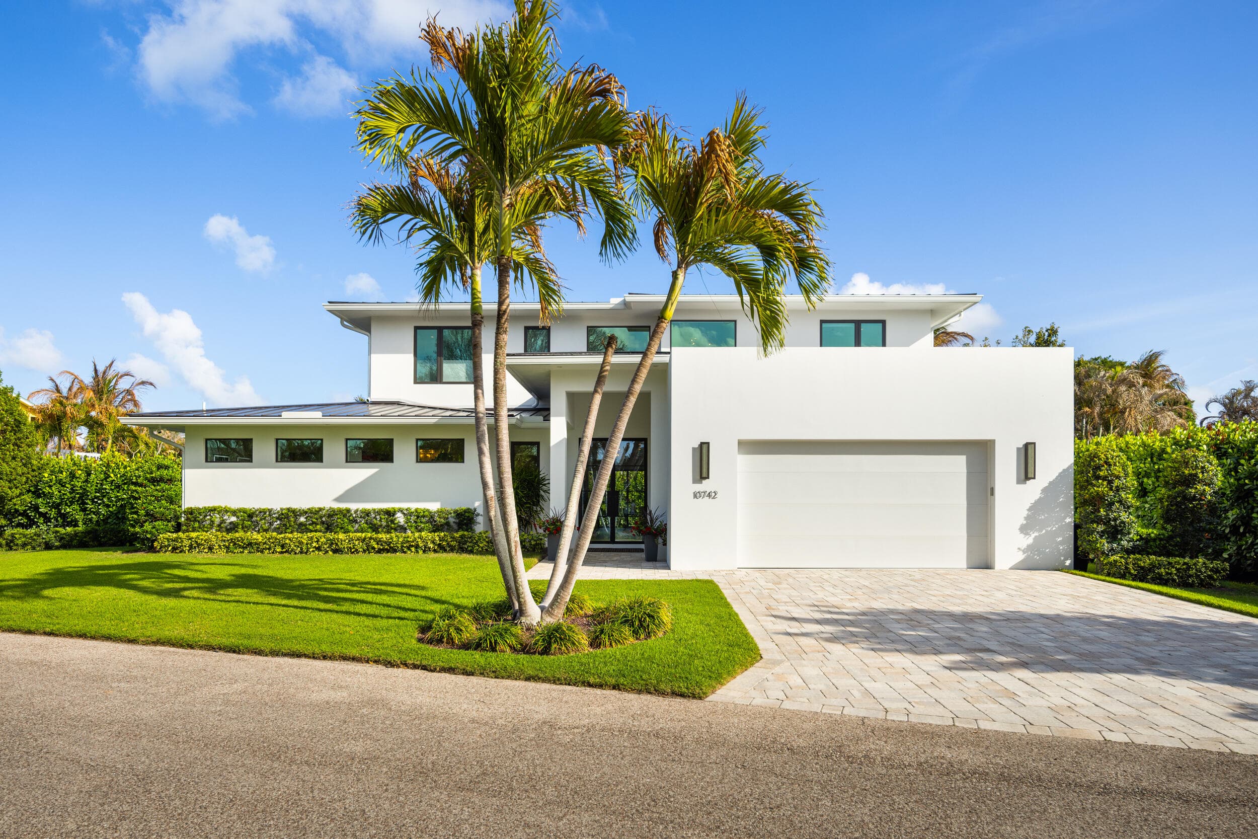 10742 SE Burgee Court, Hobe Sound, FL 33455 — photo 8 of 49