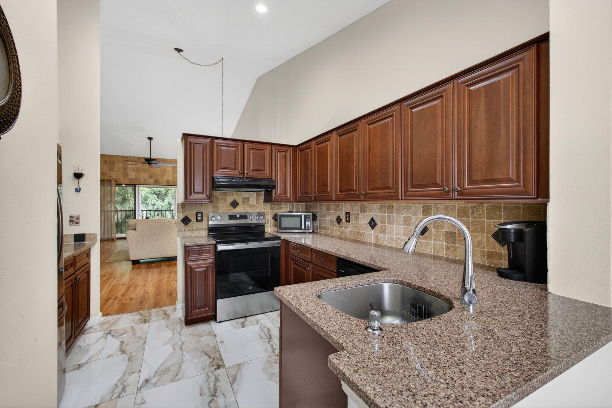 1103 Duncan Circle 202, Palm Beach Gardens, FL 33418 — photo 15 of 36