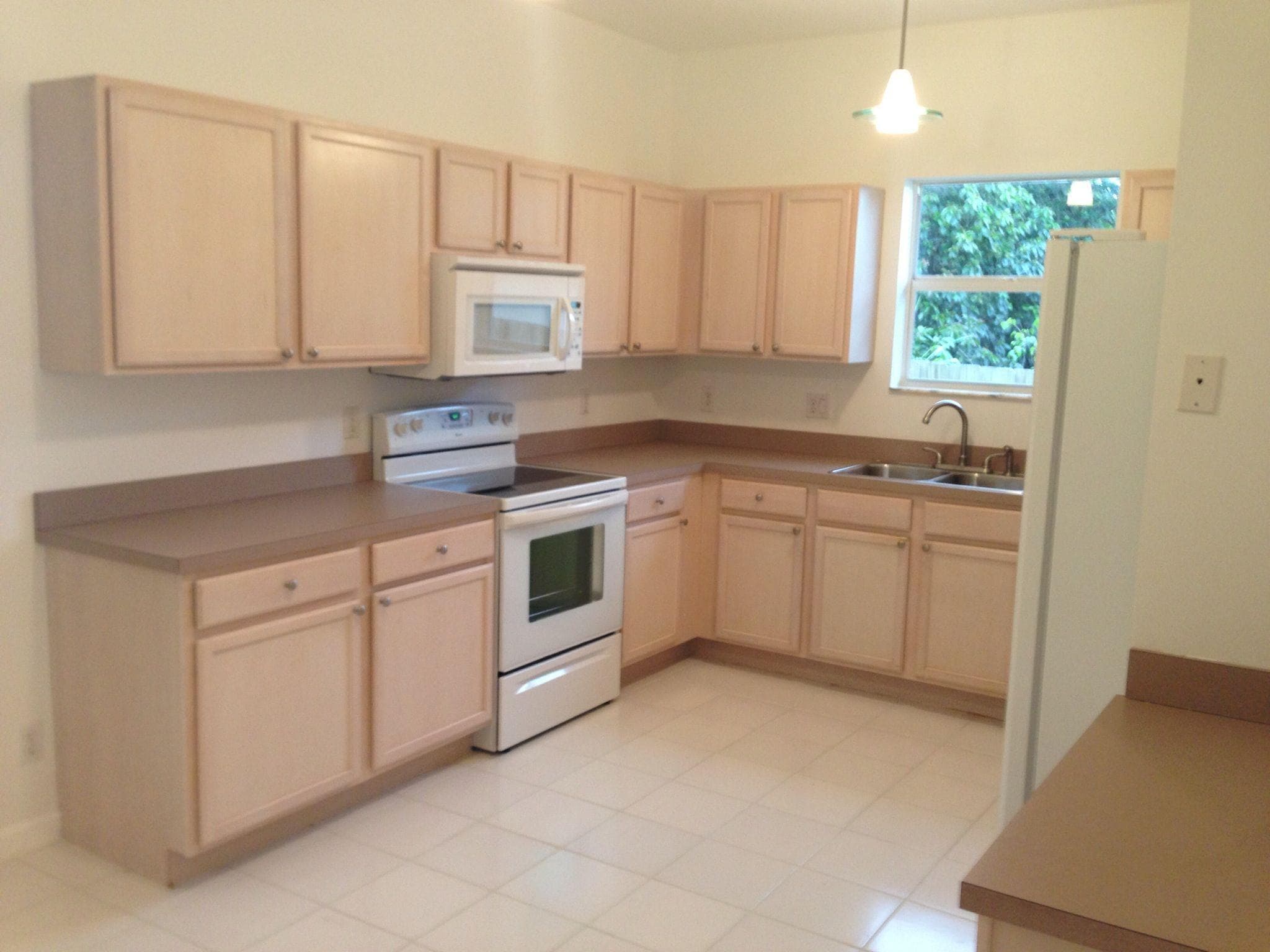 1731 Lavue Avenue, Lake Worth Beach, FL 33460 — photo 2 of 4
