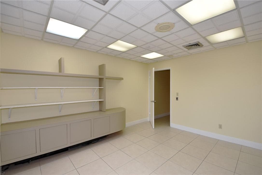 1820 E Commercial Boulevard, Fort Lauderdale, FL 33308 — photo 13 of 36