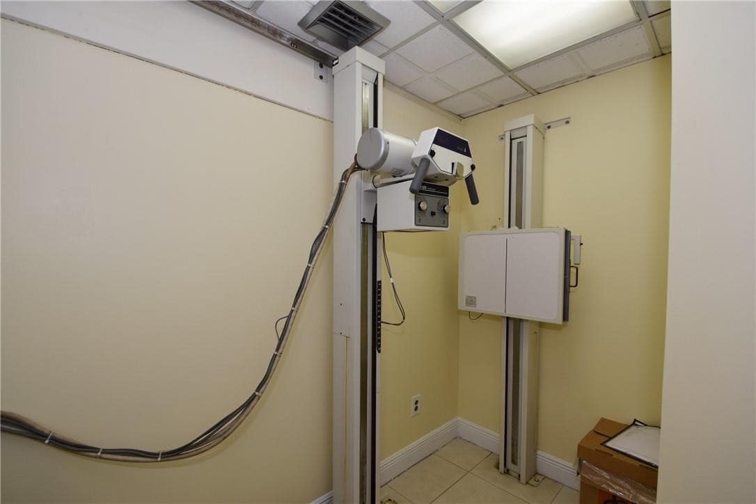 1820 E Commercial Boulevard, Fort Lauderdale, FL 33308 — photo 14 of 36