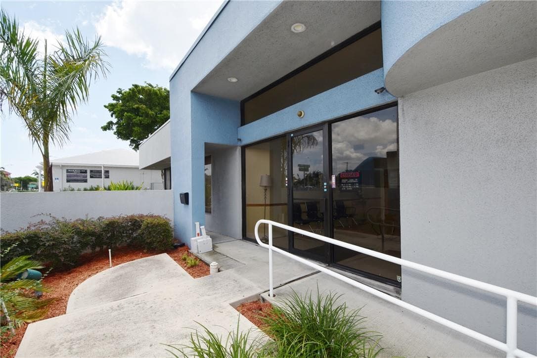 1820 E Commercial Boulevard, Fort Lauderdale, FL 33308 — photo 25 of 36