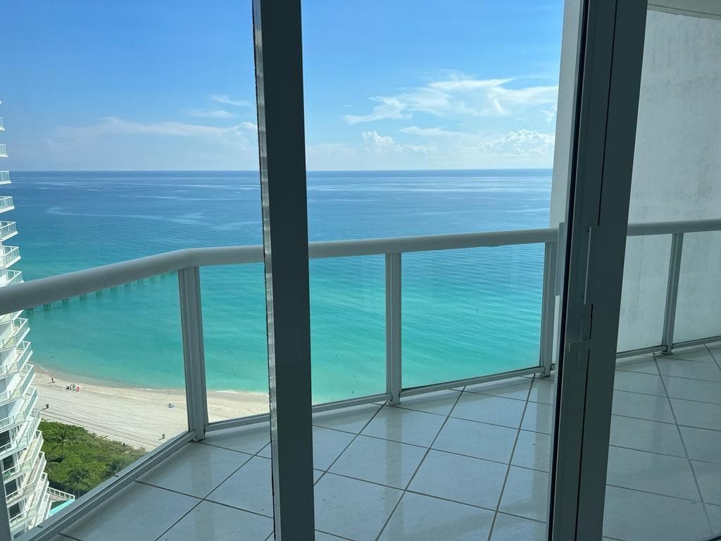 16425 Collins Avenue 2514, Sunny Isles Beach, FL 33160 — photo 3 of 22