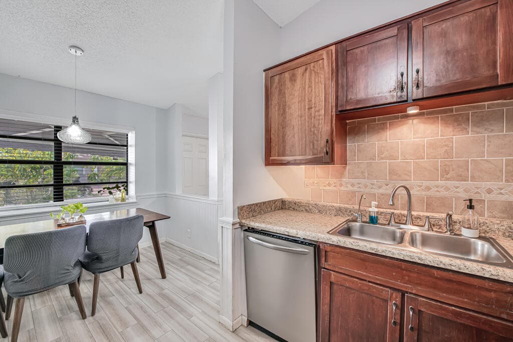 23428 Country Club Drive E, Boca Raton, FL 33428 — photo 16 of 32