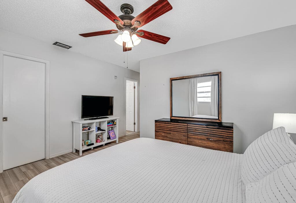 23428 Country Club Drive E, Boca Raton, FL 33428 — photo 19 of 32