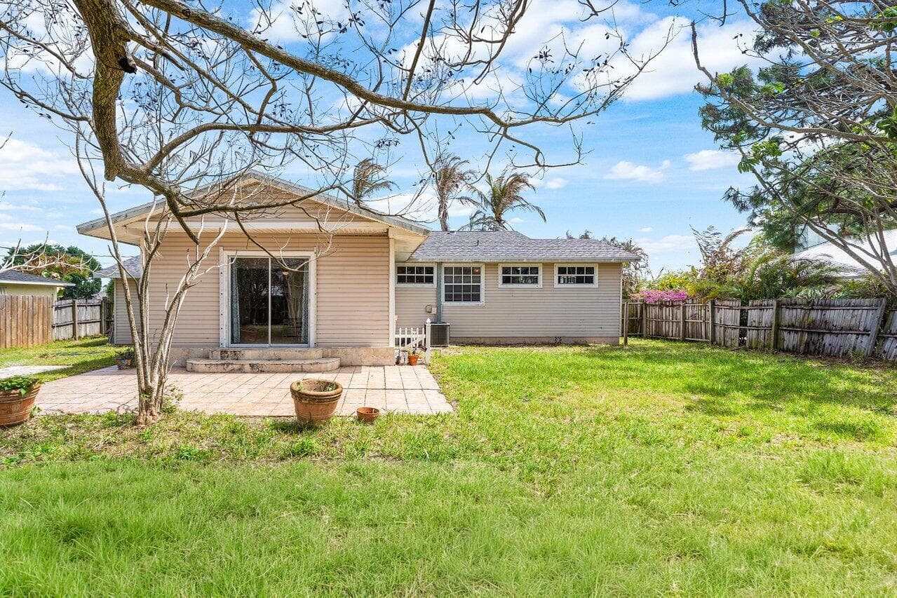 2599 SE Grand Drive, Port St. Lucie, FL 34952 — photo 32 of 45