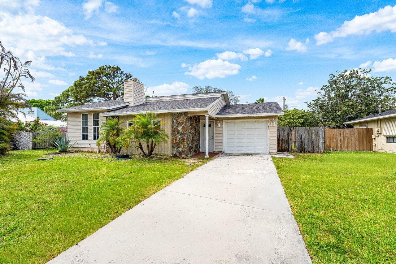 2599 SE Grand Drive, Port St. Lucie, FL 34952 — photo 40 of 45