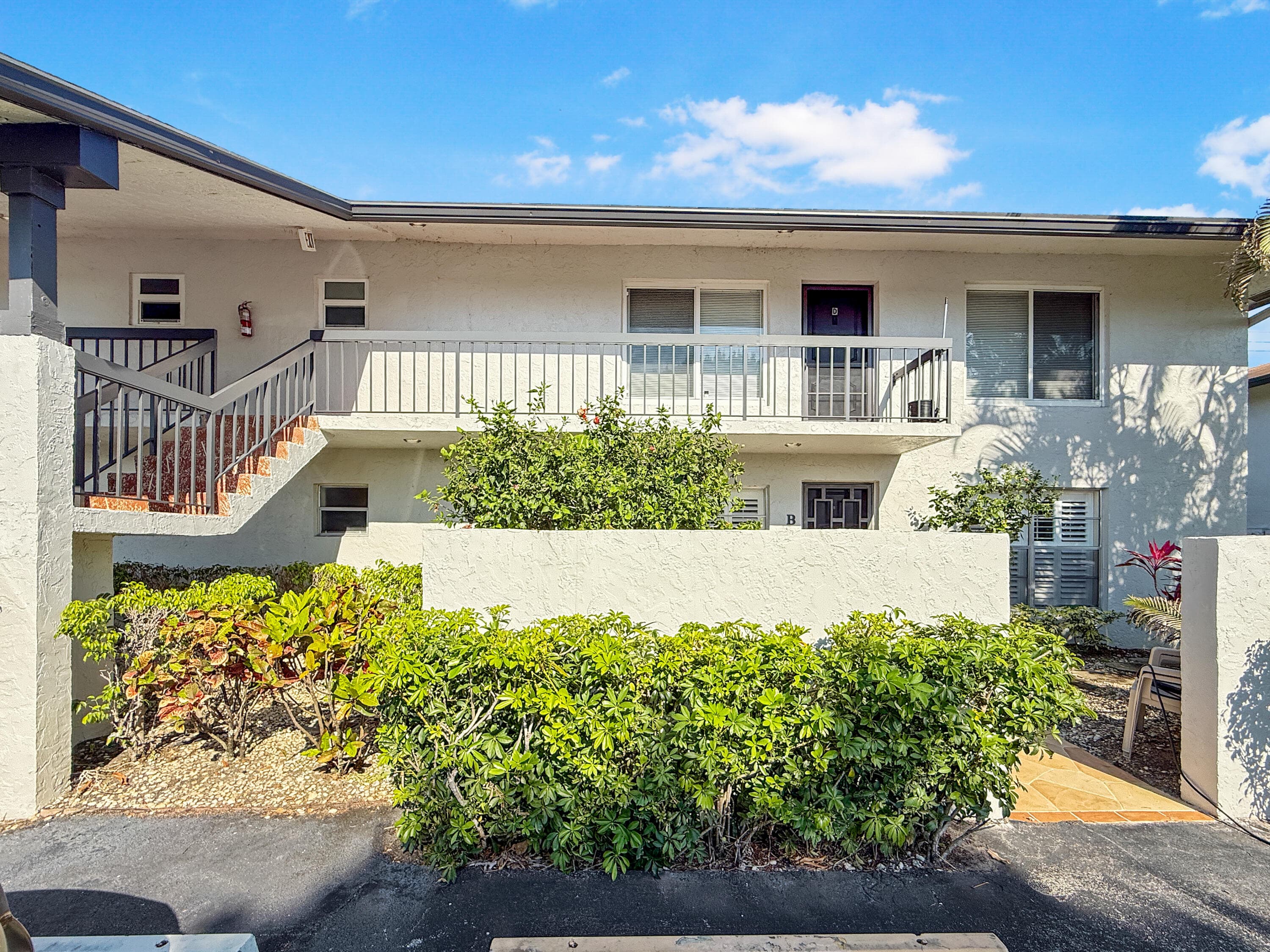 13586 Sabal Palm Court D, Delray Beach, FL 33484 — photo 2 of 25