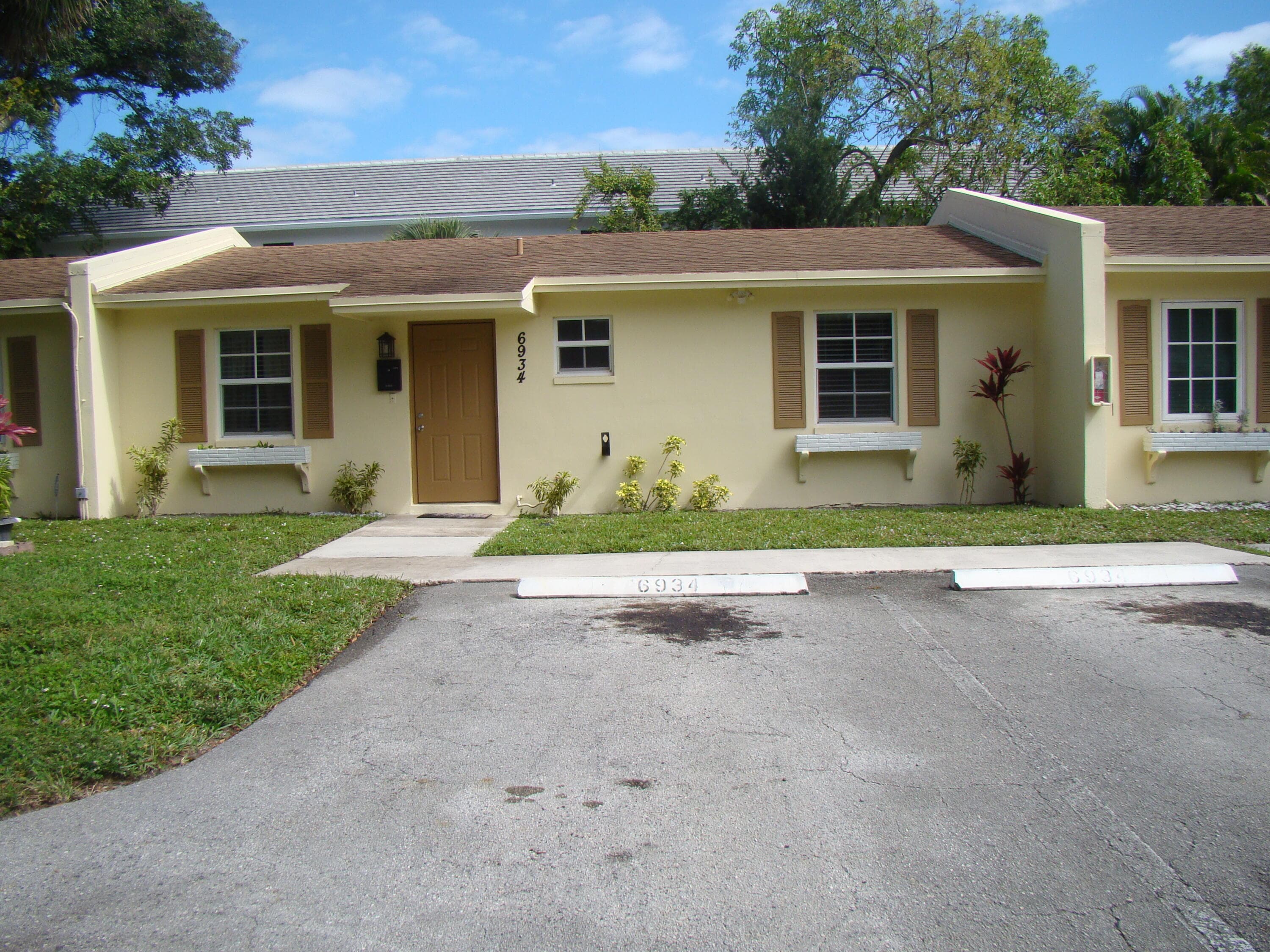 6934 NW 31st Avenue C-13, Fort Lauderdale, FL 33309 — photo 2 of 43