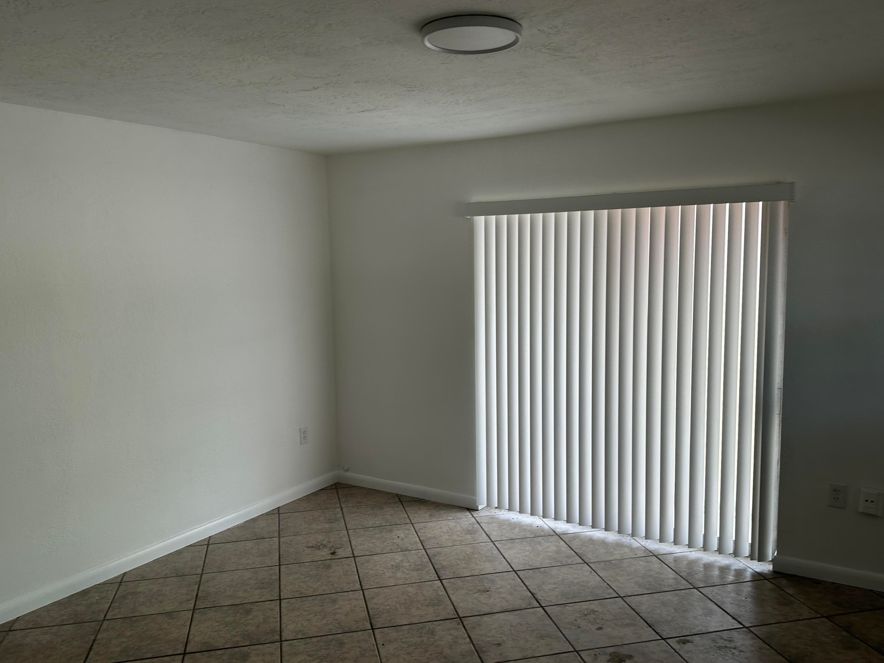 115 Maple Avenue, Fort Pierce, FL 34982 — photo 8 of 16