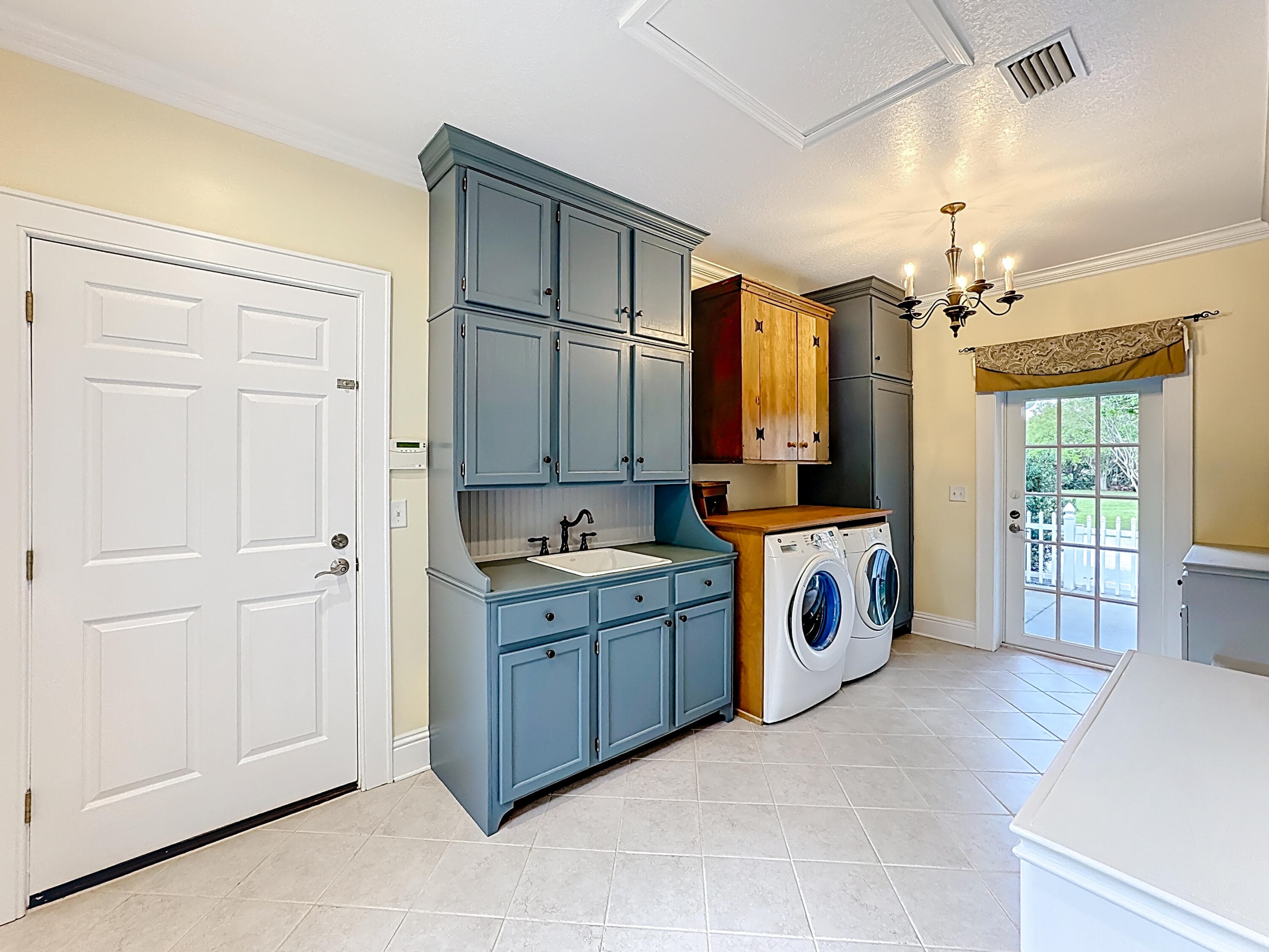 2135 55th Avenue SW, Vero Beach, FL 32968 — photo 21 of 50