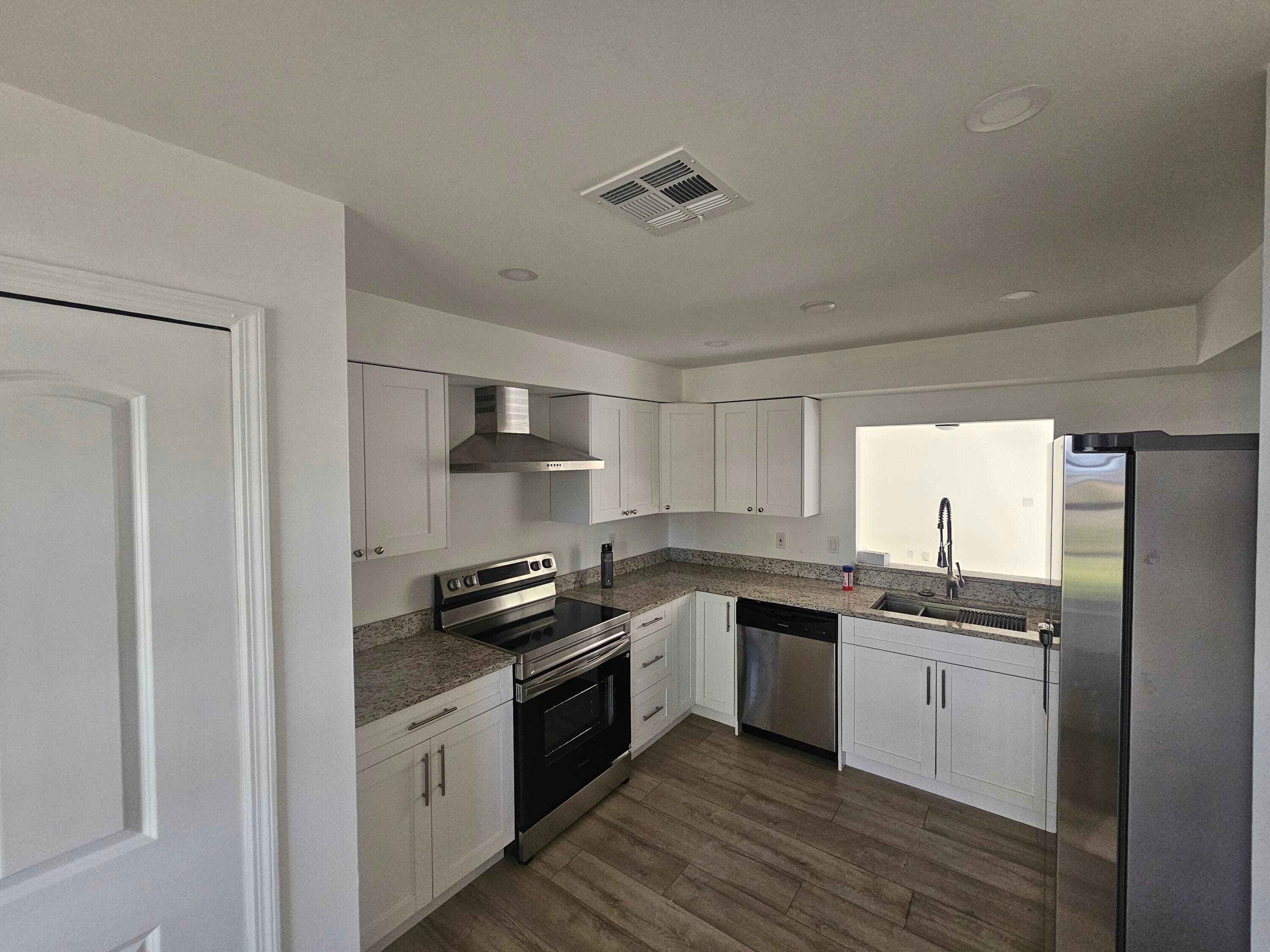 1406 36th Avenue, Vero Beach, FL 32960 — photo 8 of 33