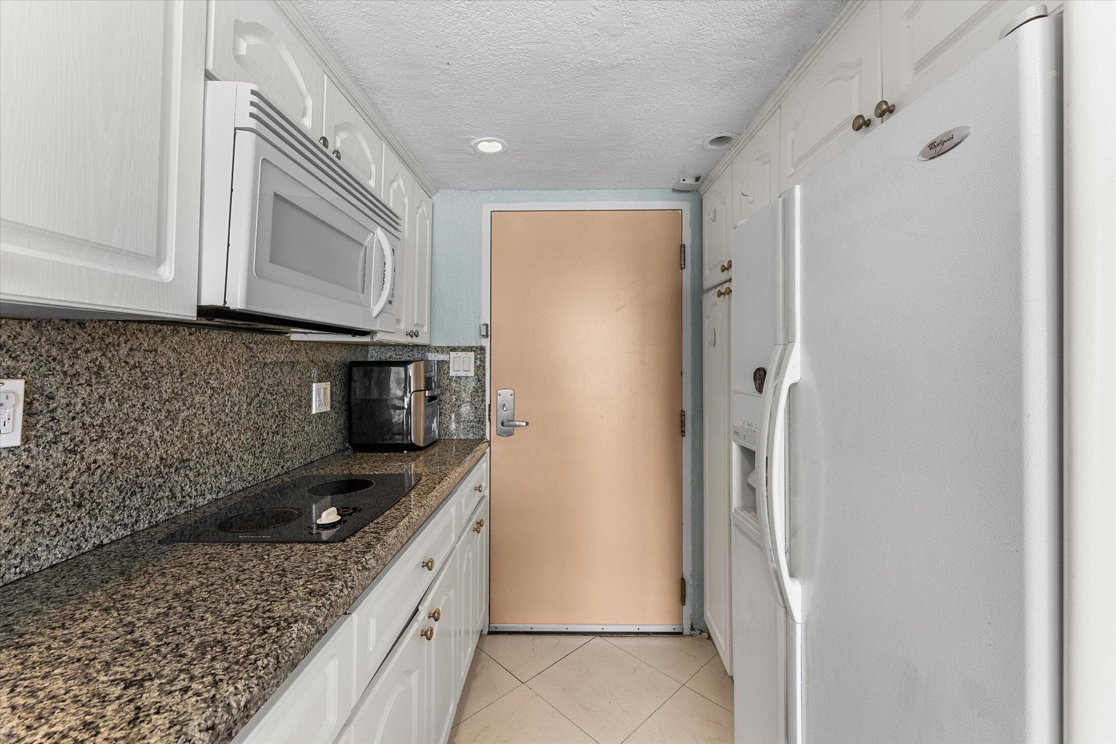 19201 Collins Avenue 114, Sunny Isles Beach, FL 33160 — photo 7 of 21