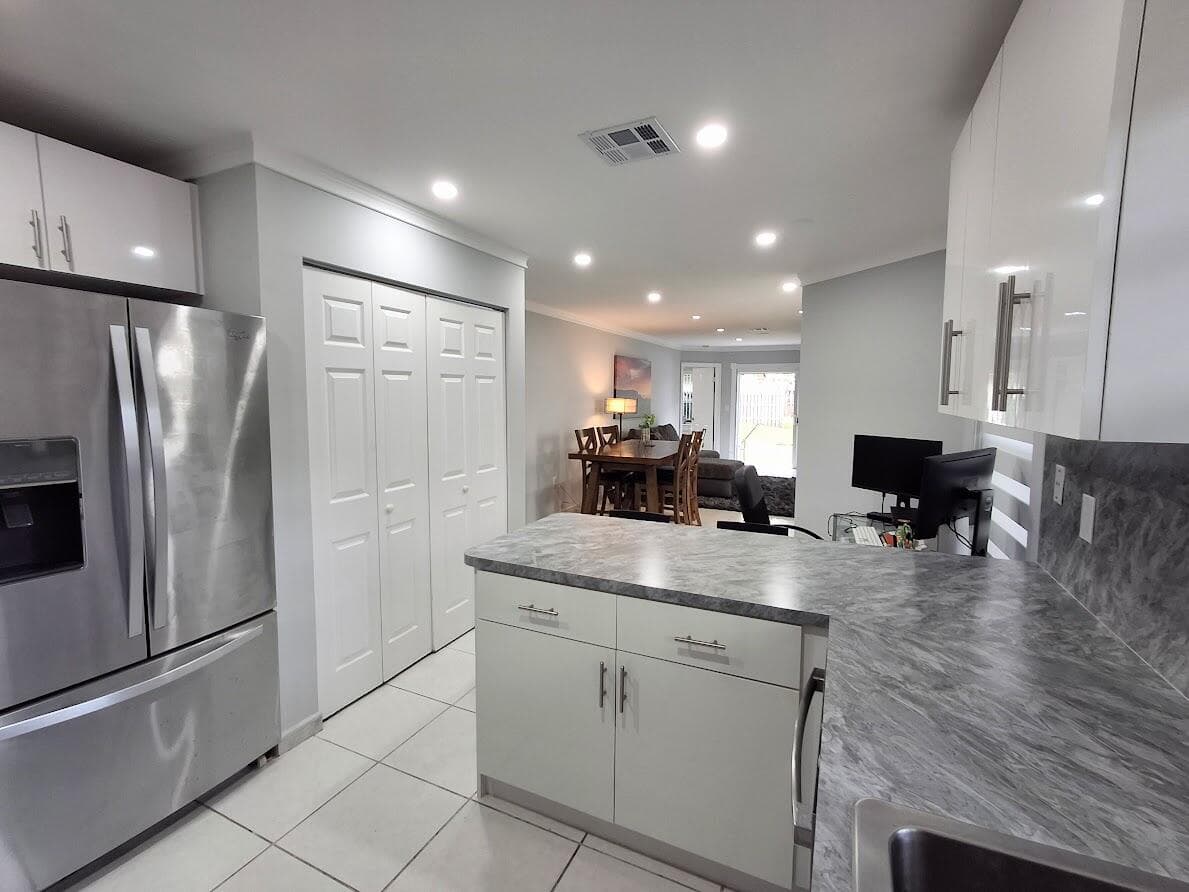 408 NW 108th Terrace NW 408, Pembroke Pines, FL 33026 — photo 5 of 22
