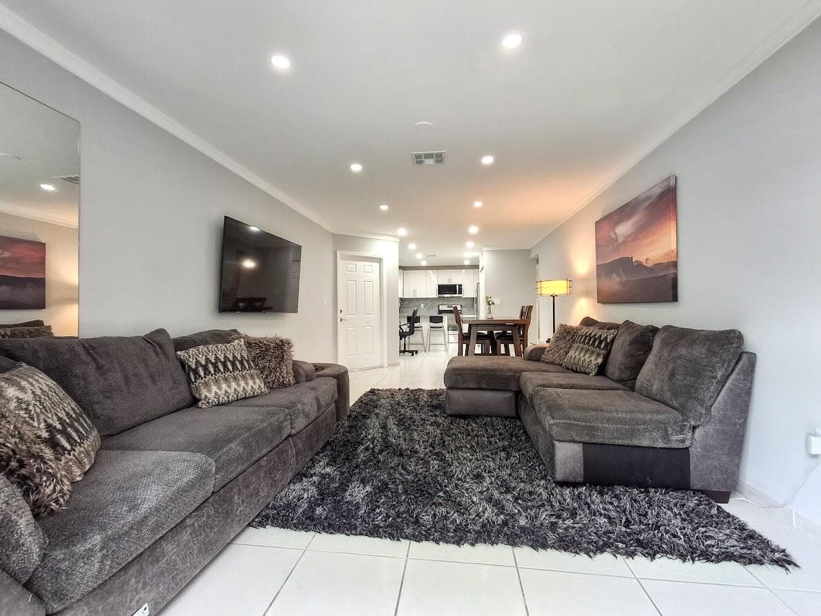 408 NW 108th Terrace NW 408, Pembroke Pines, FL 33026 — photo 10 of 22