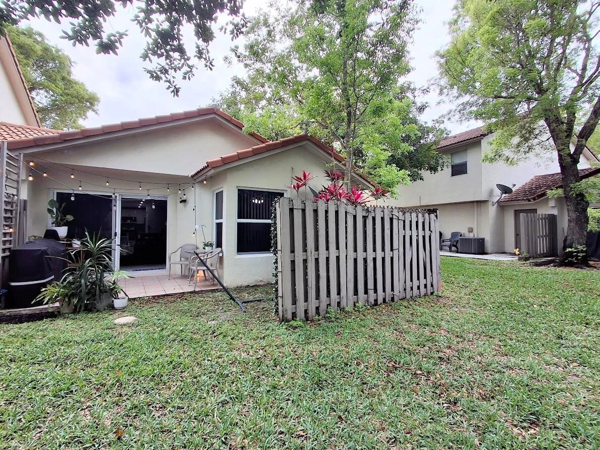 408 NW 108th Terrace NW 408, Pembroke Pines, FL 33026 — photo 18 of 22