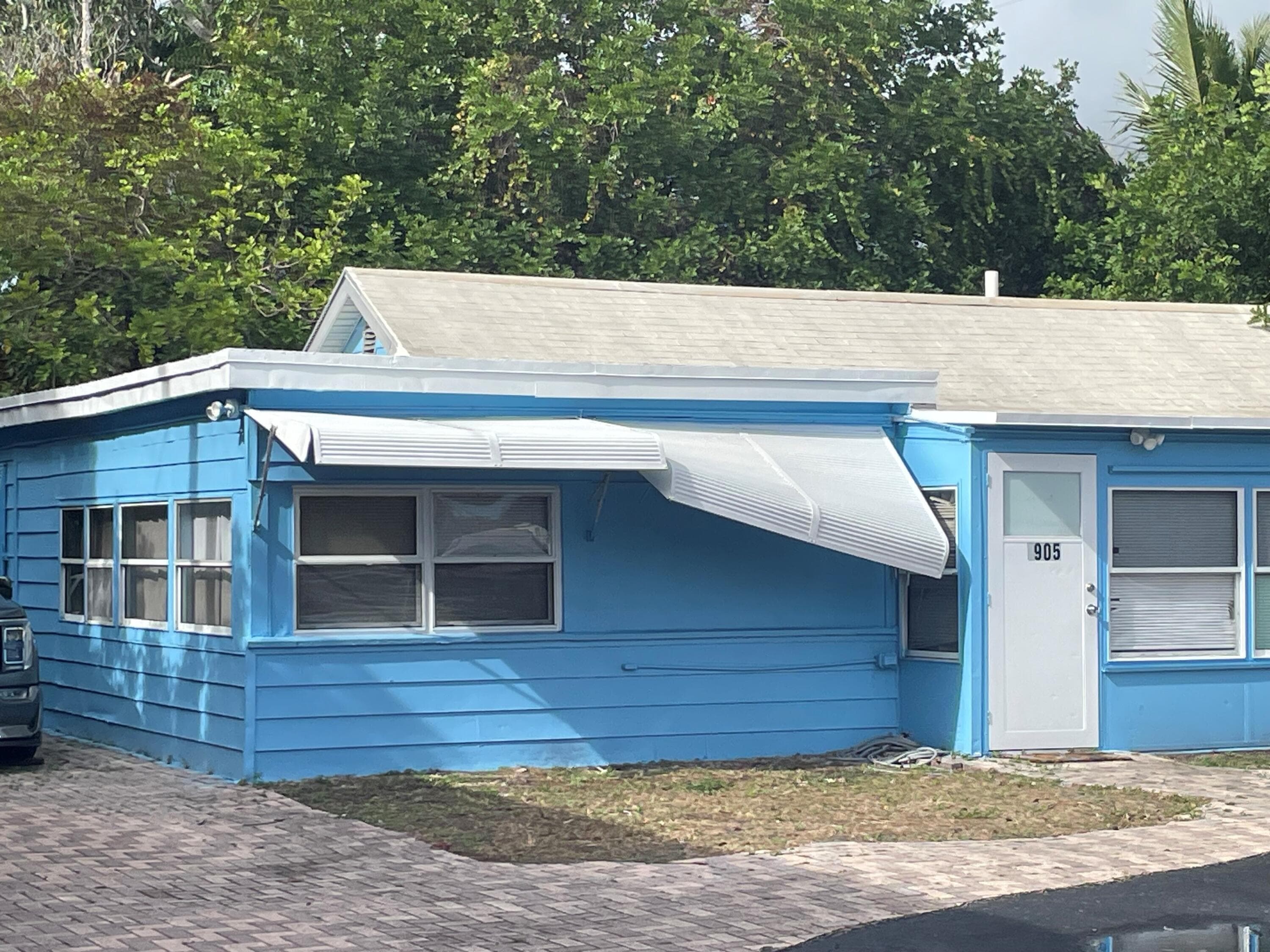 1905 Florida Street, Lake Worth Beach, FL 33460 — photo 6 of 18
