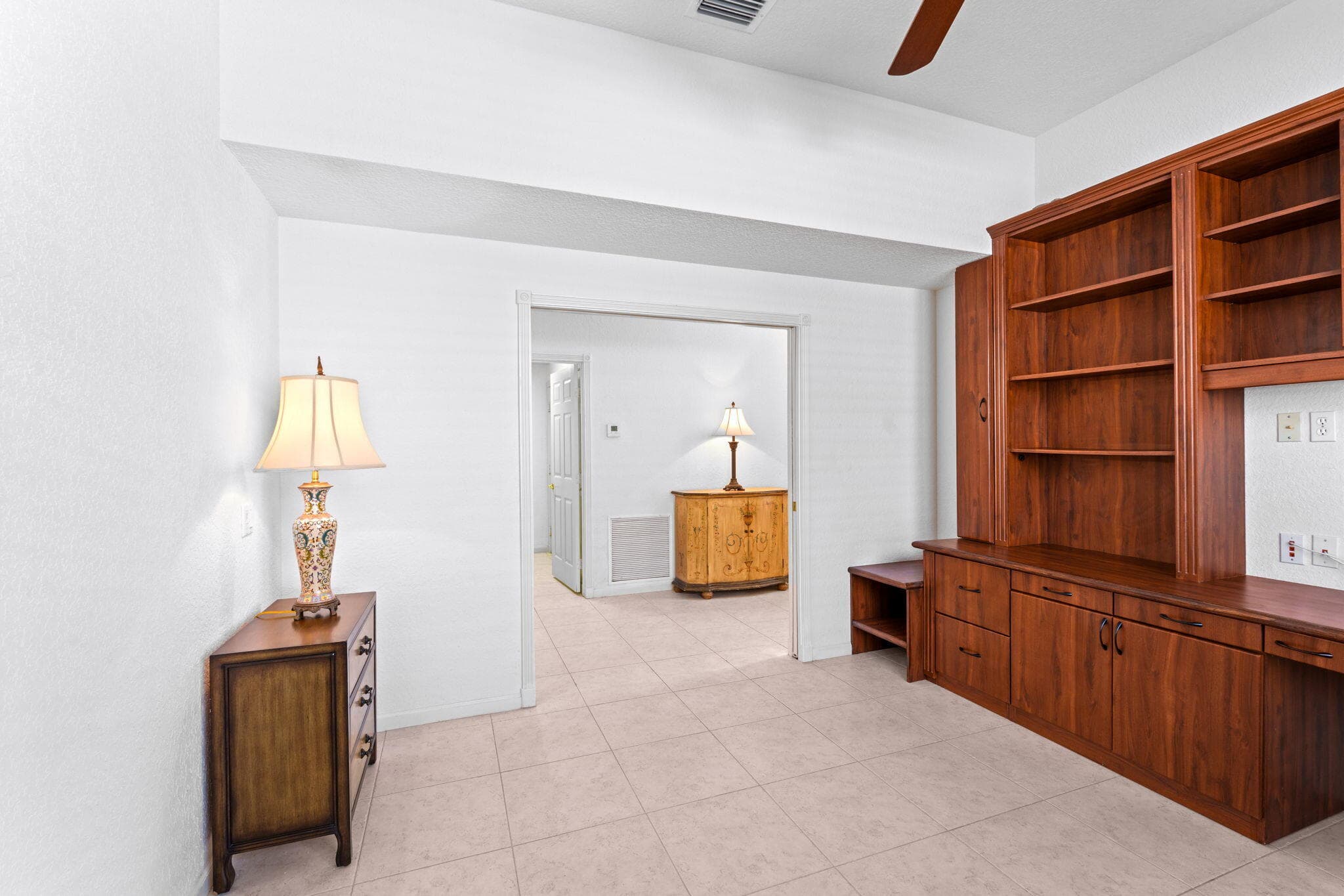 6530 Hawaiian Avenue, Boynton Beach, FL 33437 — photo 5 of 53