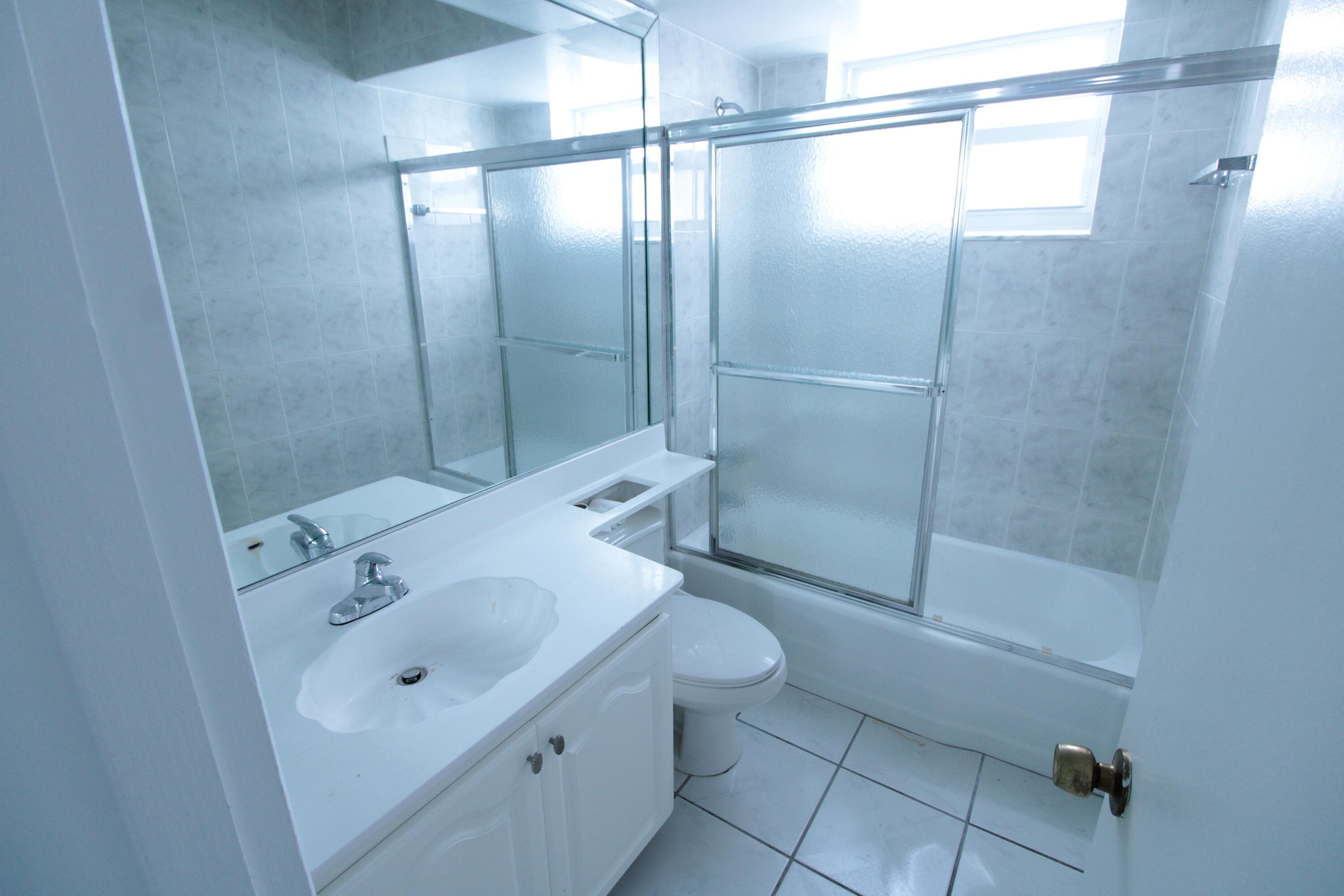 465 Paradise Isle Boulevard 110, Hallandale Beach, FL 33009 — photo 8 of 26