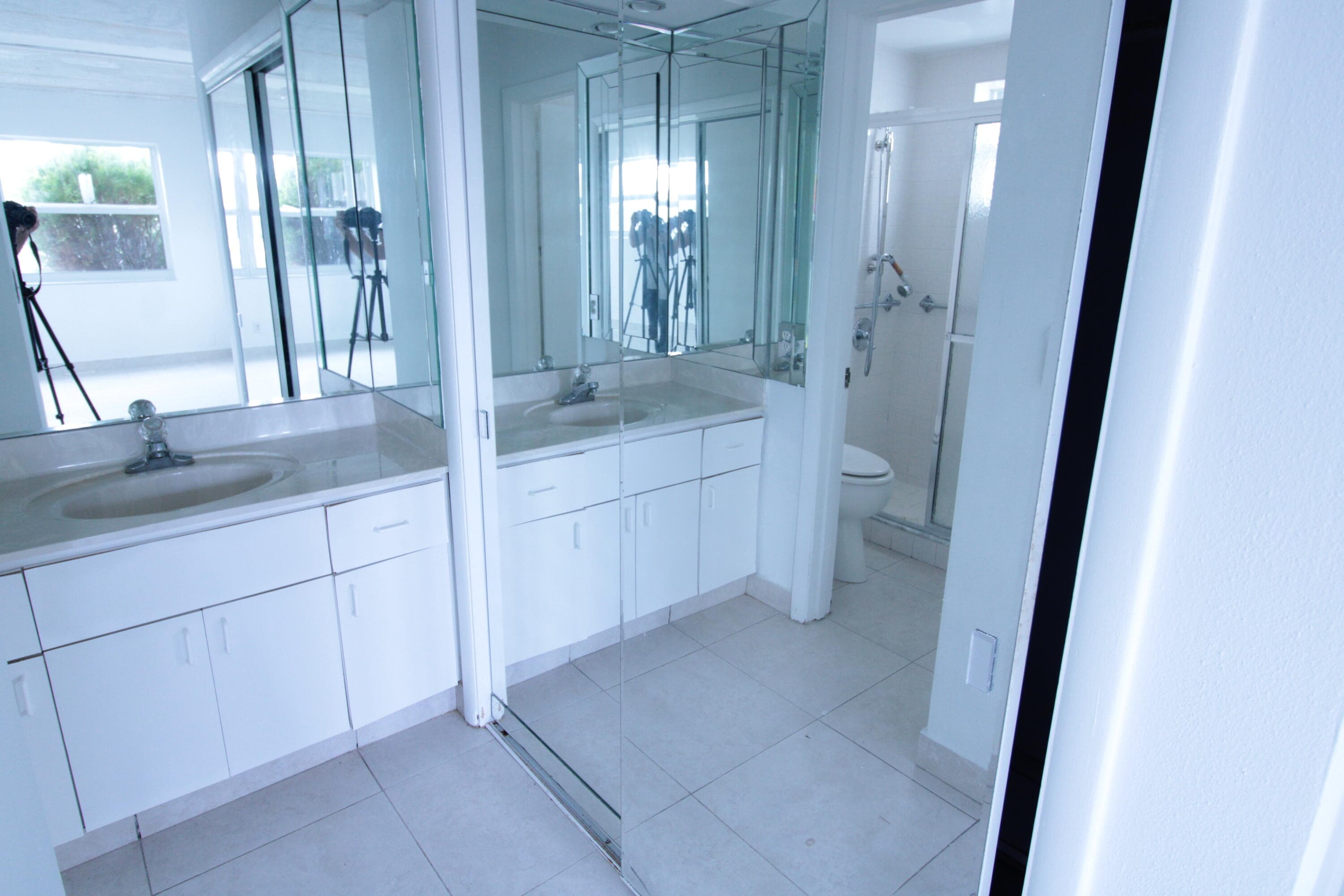 465 Paradise Isle Boulevard 110, Hallandale Beach, FL 33009 — photo 15 of 26