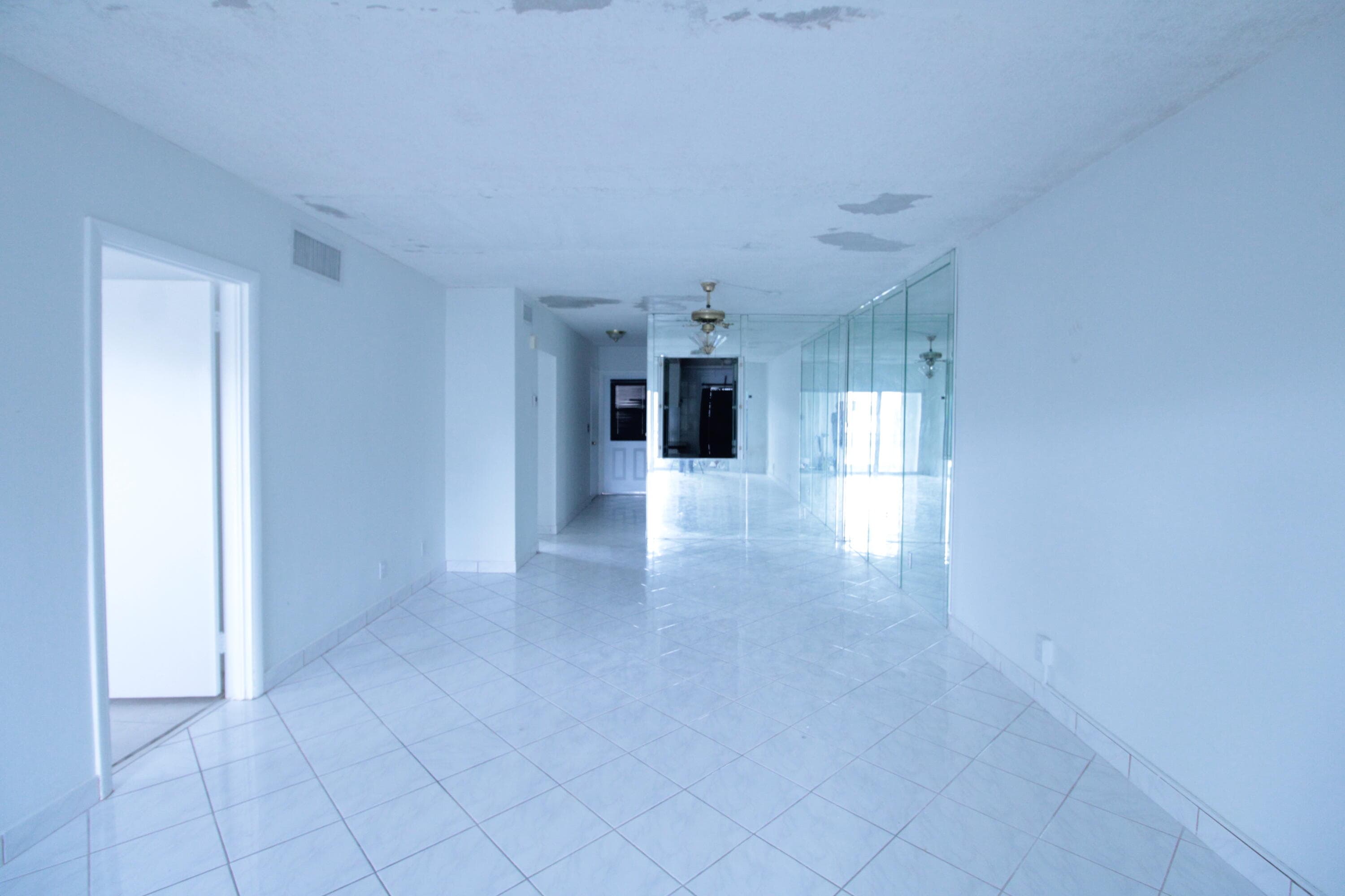 465 Paradise Isle Boulevard 110, Hallandale Beach, FL 33009 — photo 16 of 26
