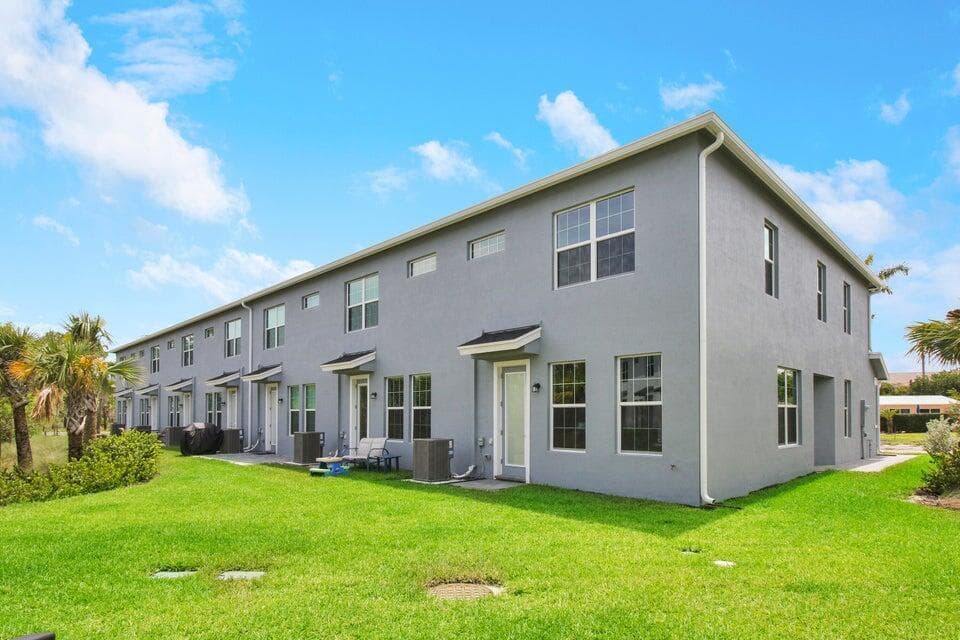 1875 SE Ocean Cove Way, Stuart, FL 34996 — photo 17 of 37