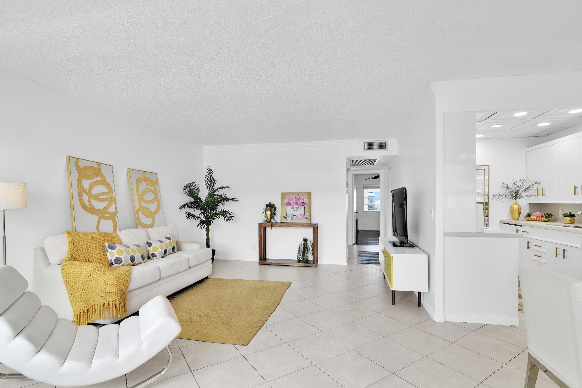 2043 Cornwall C 2043, Boca Raton, FL 33434 — photo 3 of 22