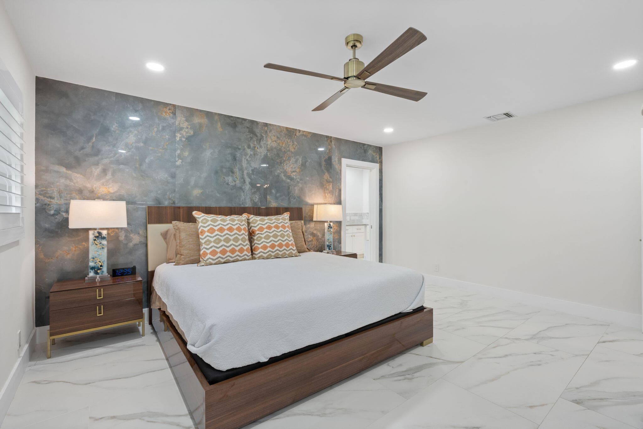1114 W Cypress Drive V-8, Pompano Beach, FL 33069 — photo 9 of 56