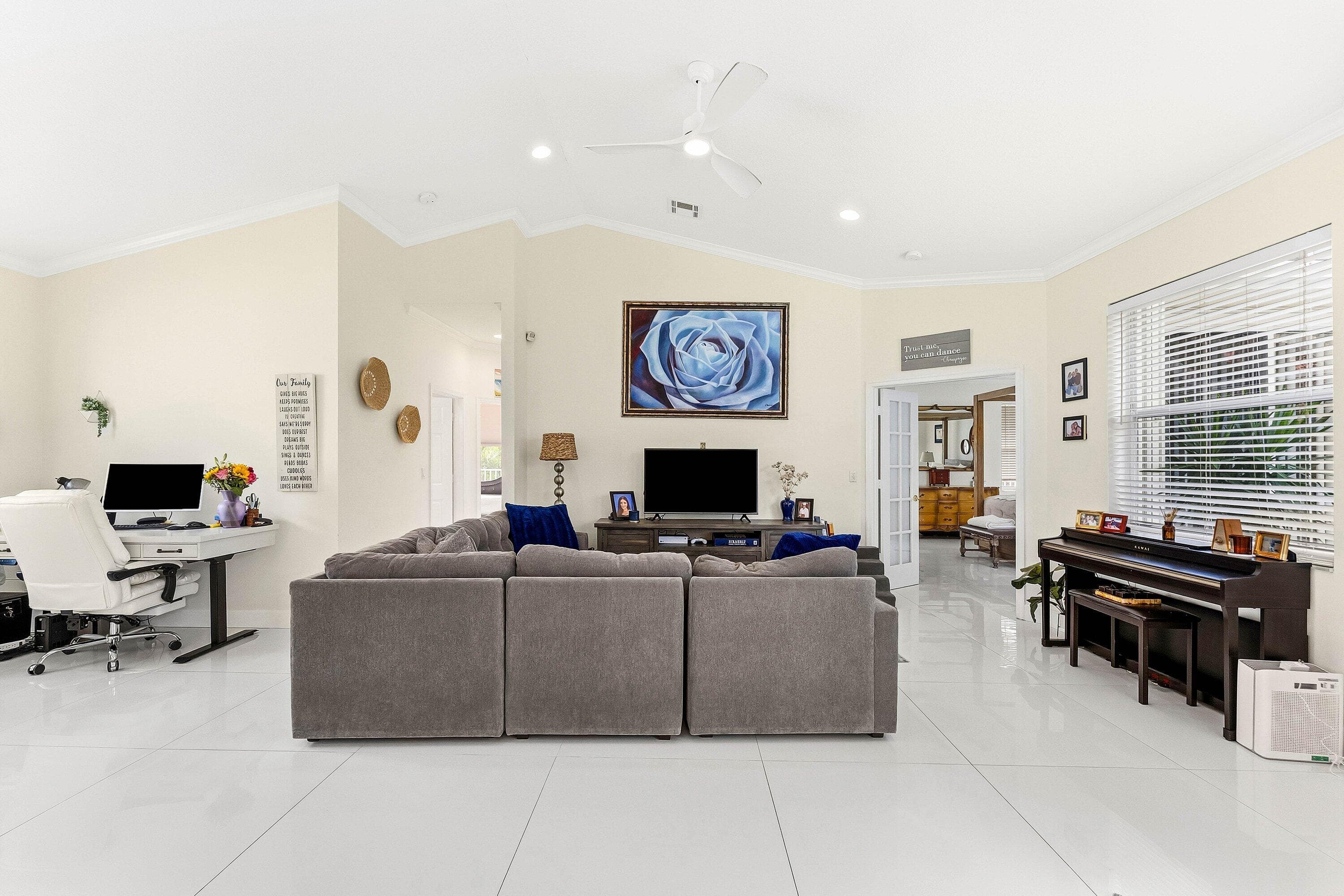 104 Hidden Hollow, Palm Beach Gardens, FL 33418 — photo 8 of 39