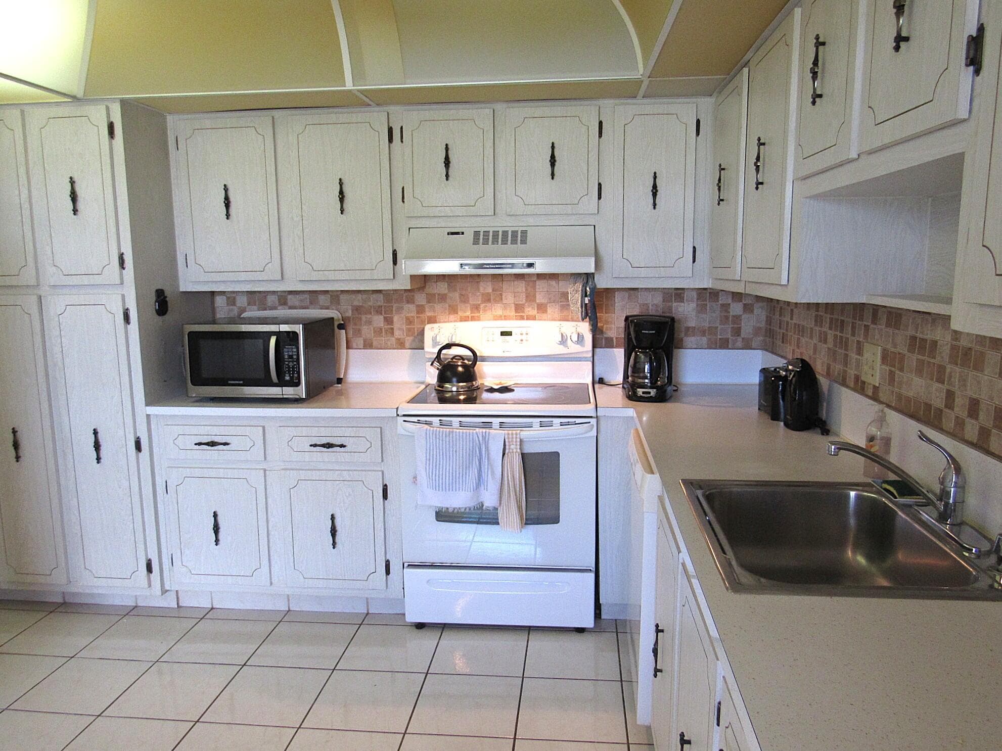 1830 NW 18th Street 201, Delray Beach, FL 33445 — photo 11 of 27