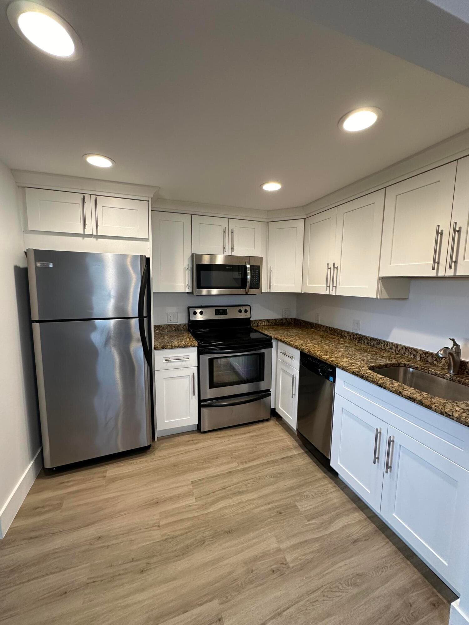 50 Monaco B, Delray Beach, FL 33446 — photo 3 of 14