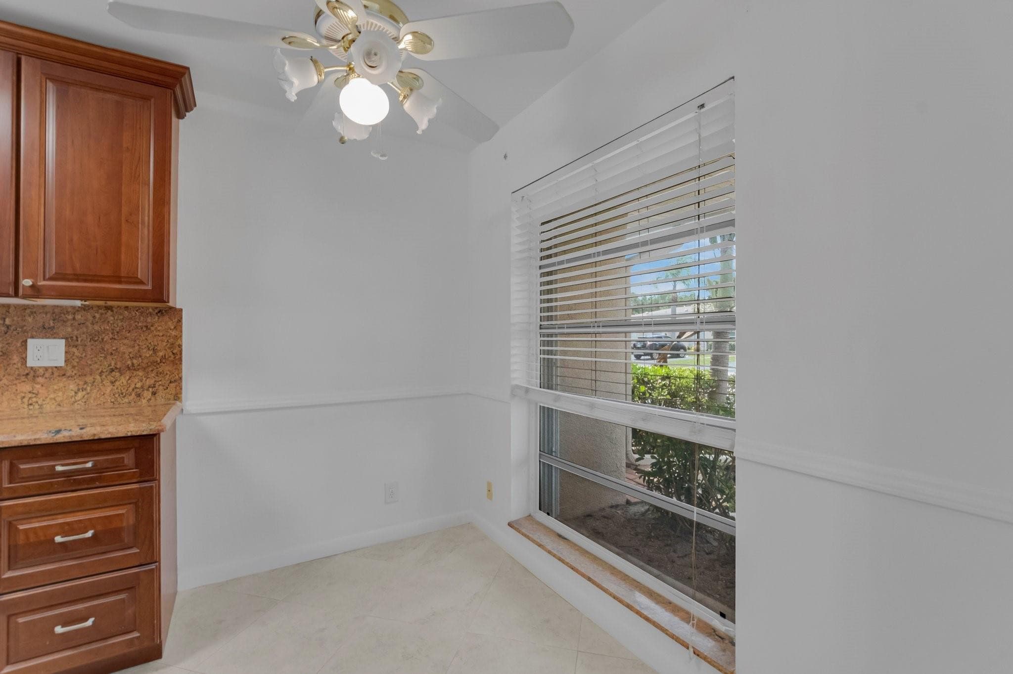 8829 Bella Vista Drive 282, Boca Raton, FL 33433 — photo 10 of 43