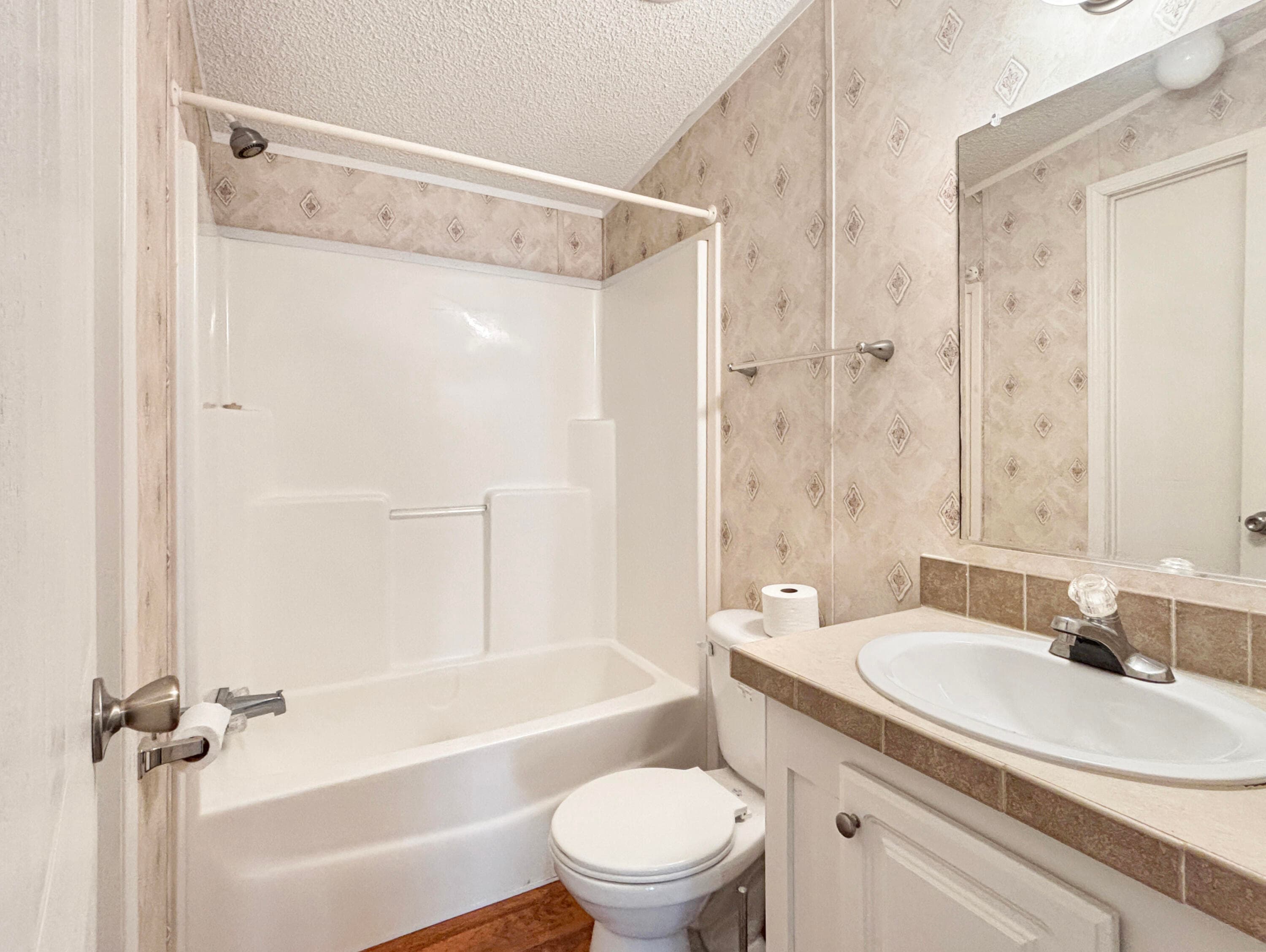 7568 SE Swan Avenue, Hobe Sound, FL 33455 — photo 19 of 29