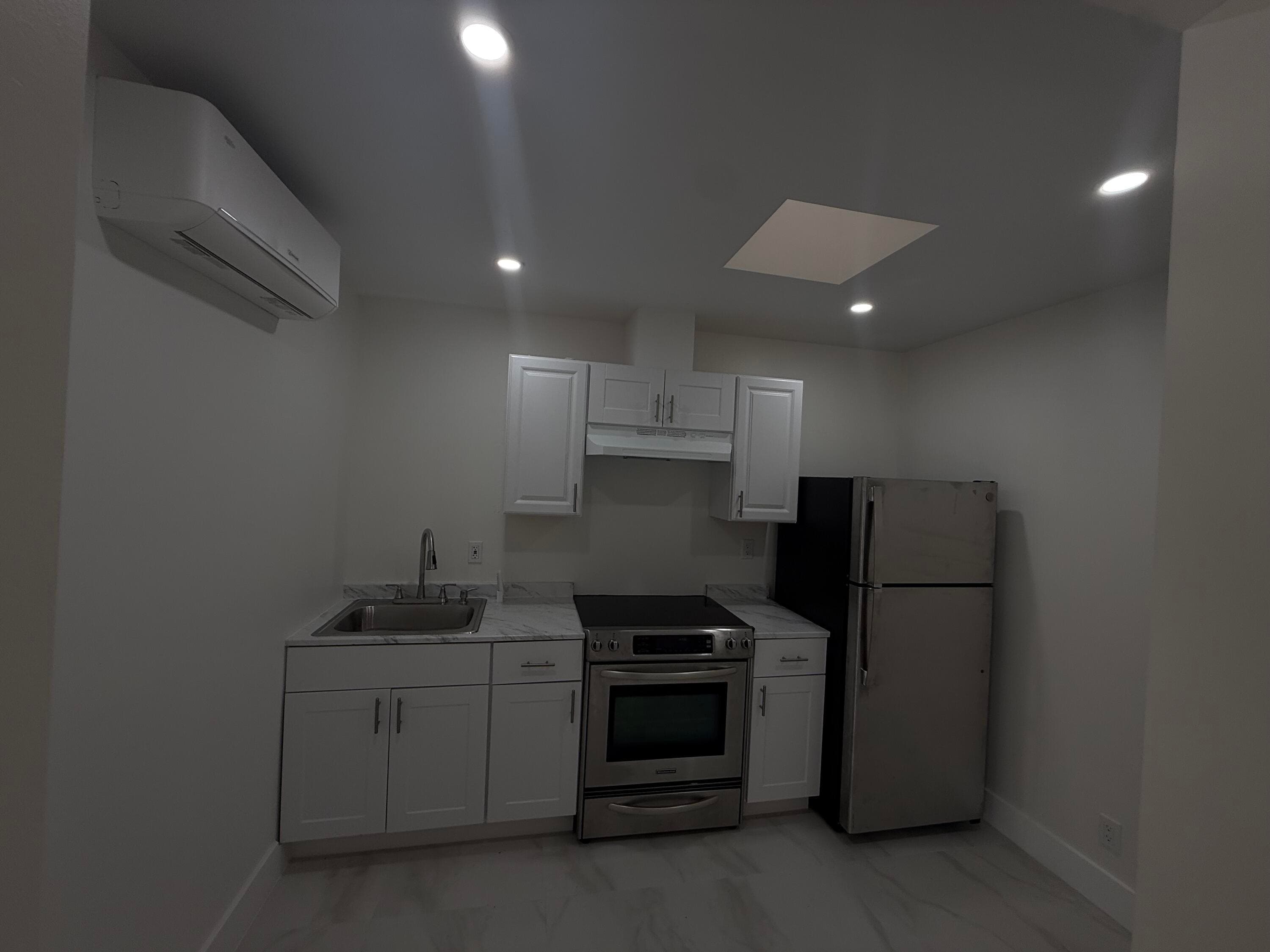 2550 Lake Haven Road, West Palm Beach, FL 33415 — photo 5 of 11