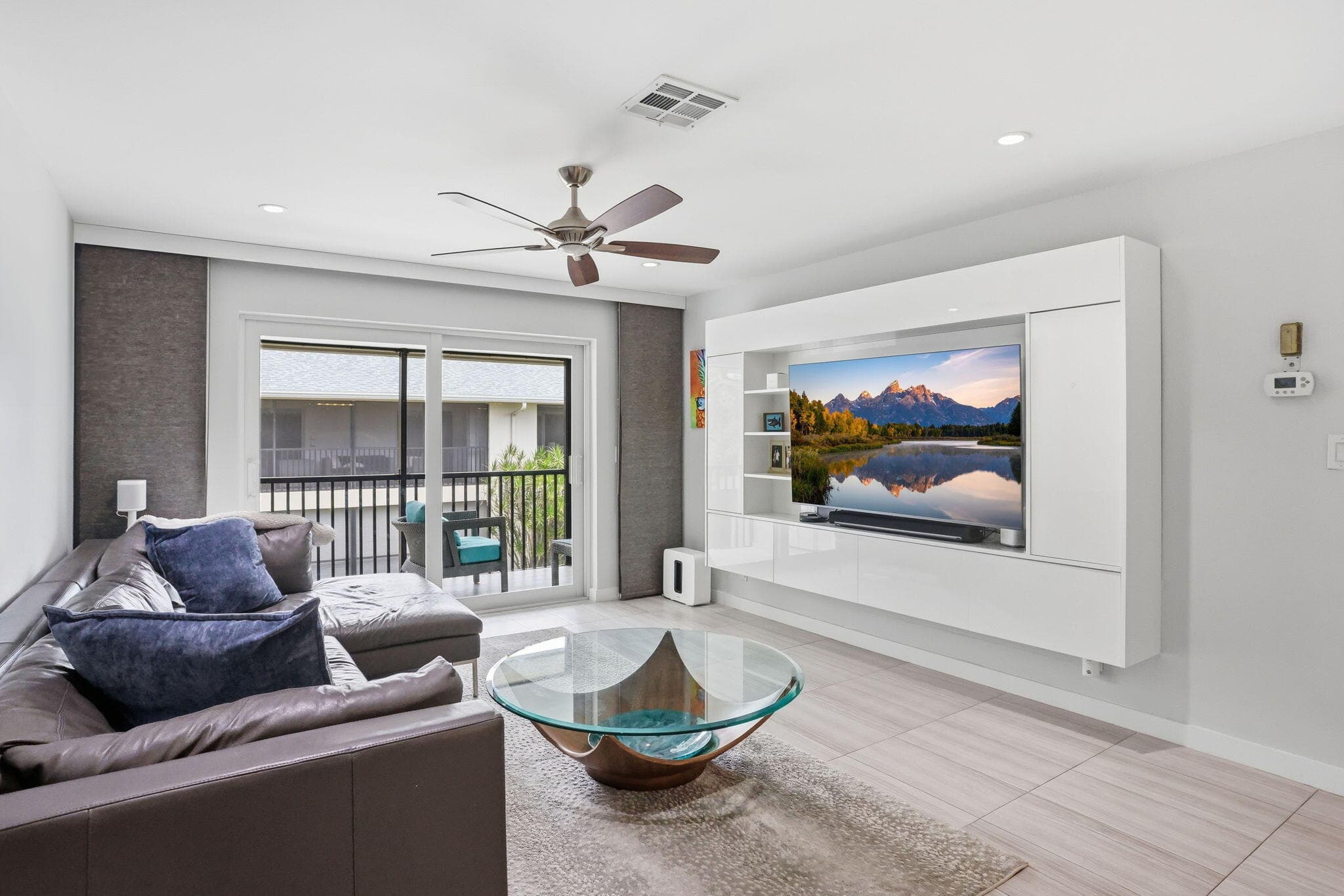 807 NE 1st Street 6w, Delray Beach, FL 33483 — photo 3 of 30