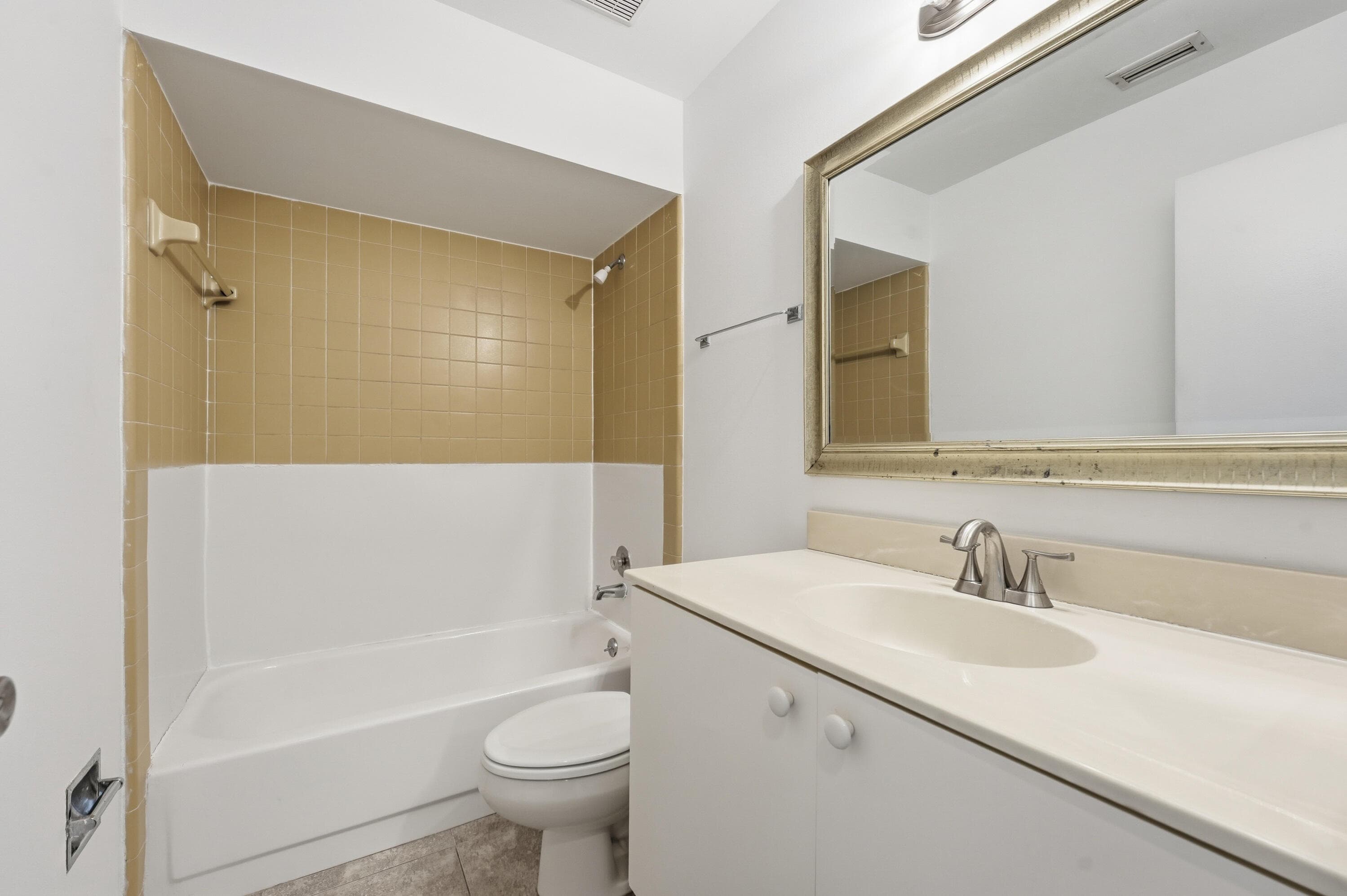 445 NE Armory Circle, Port St. Lucie, FL 34983 — photo 19 of 36