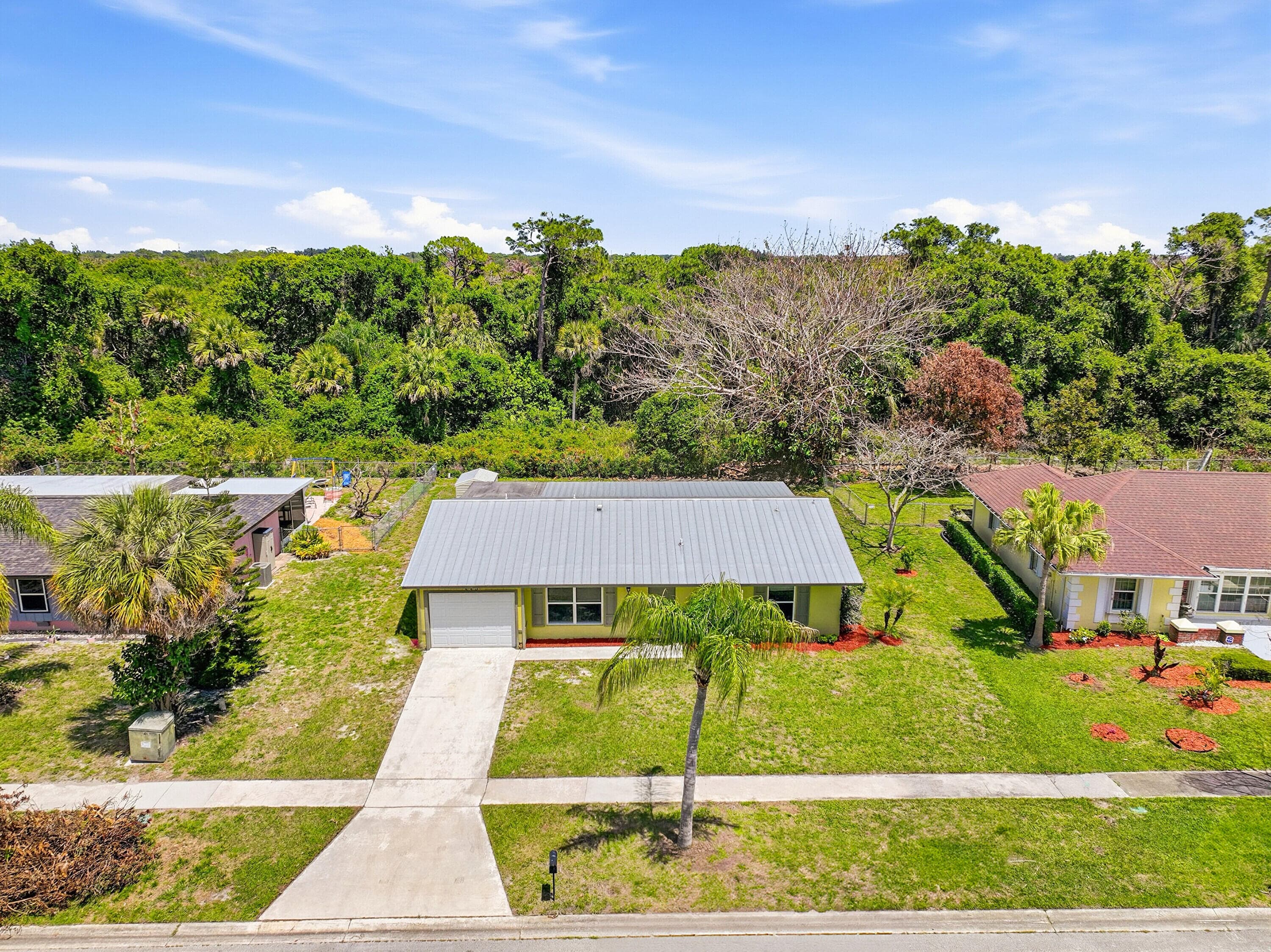 445 NE Armory Circle, Port St. Lucie, FL 34983 — photo 27 of 36