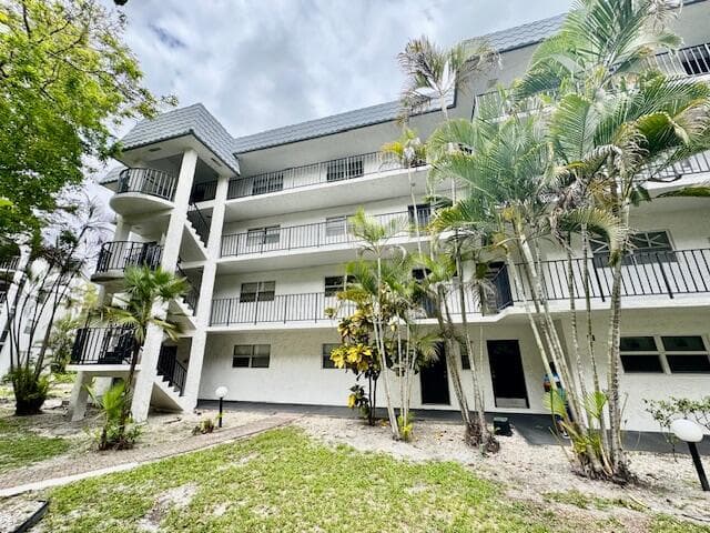 3300 Spanish Moss Terrace 302, Lauderhill, FL 33319 — photo 2 of 17