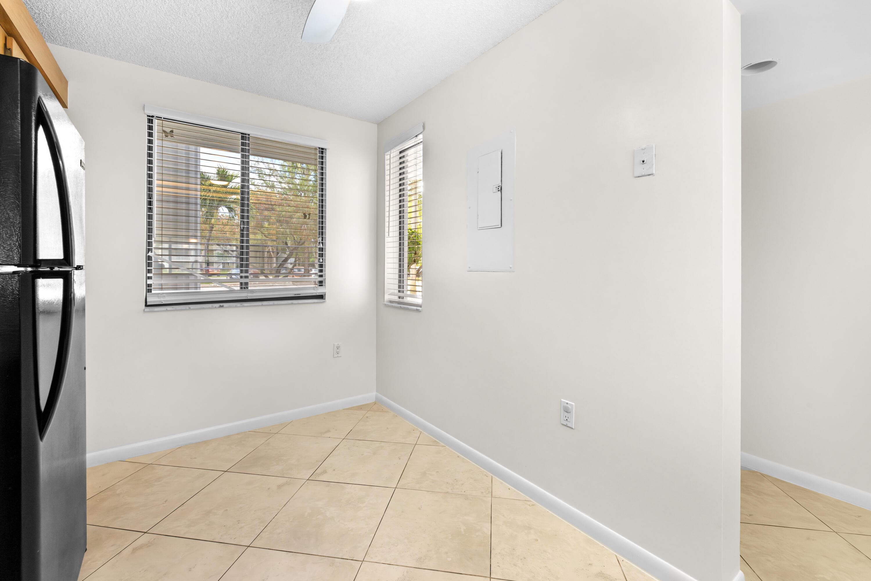 2561 Village Boulevard 103, West Palm Beach, FL 33409 — photo 13 of 38