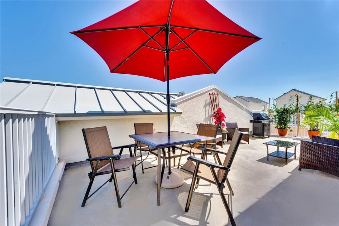 538 NE 7th Avenue 1, Fort Lauderdale, FL 33301 — photo 18 of 28