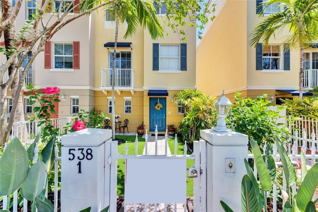538 NE 7th Avenue 1, Fort Lauderdale, FL 33301 — photo 25 of 28