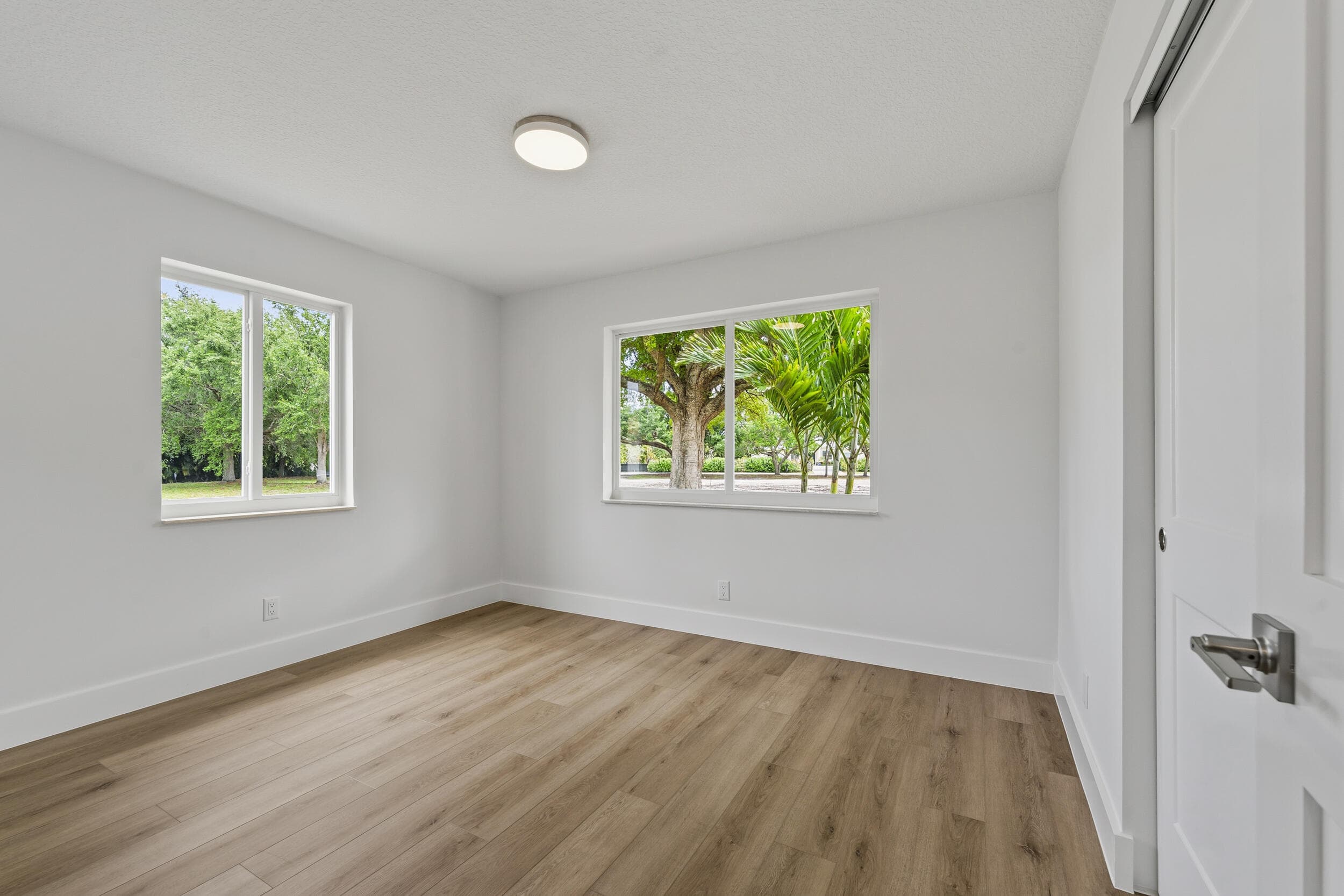 8781 N Virginia Avenue, Palm Beach Gardens, FL 33418 — photo 14 of 19