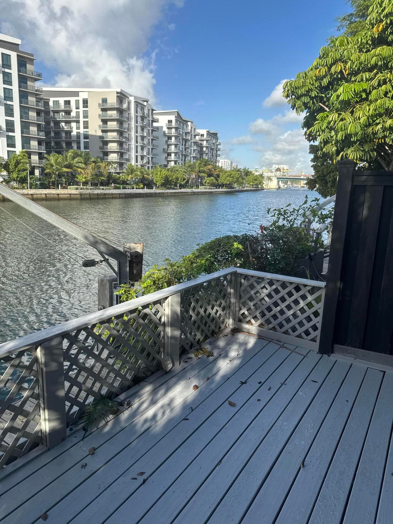1000 NW N River Drive 16, Miami, FL 33136 — photo 1 of 18