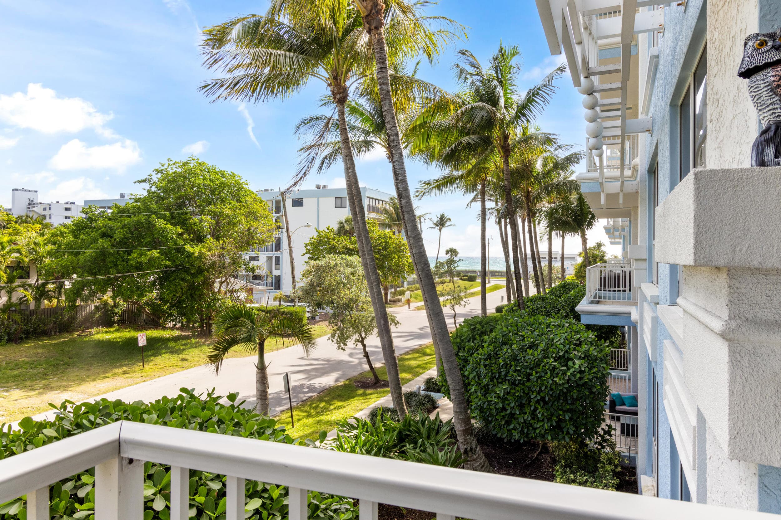 701 SE 21st Avenue 201, Deerfield Beach, FL 33441 — photo 10 of 36