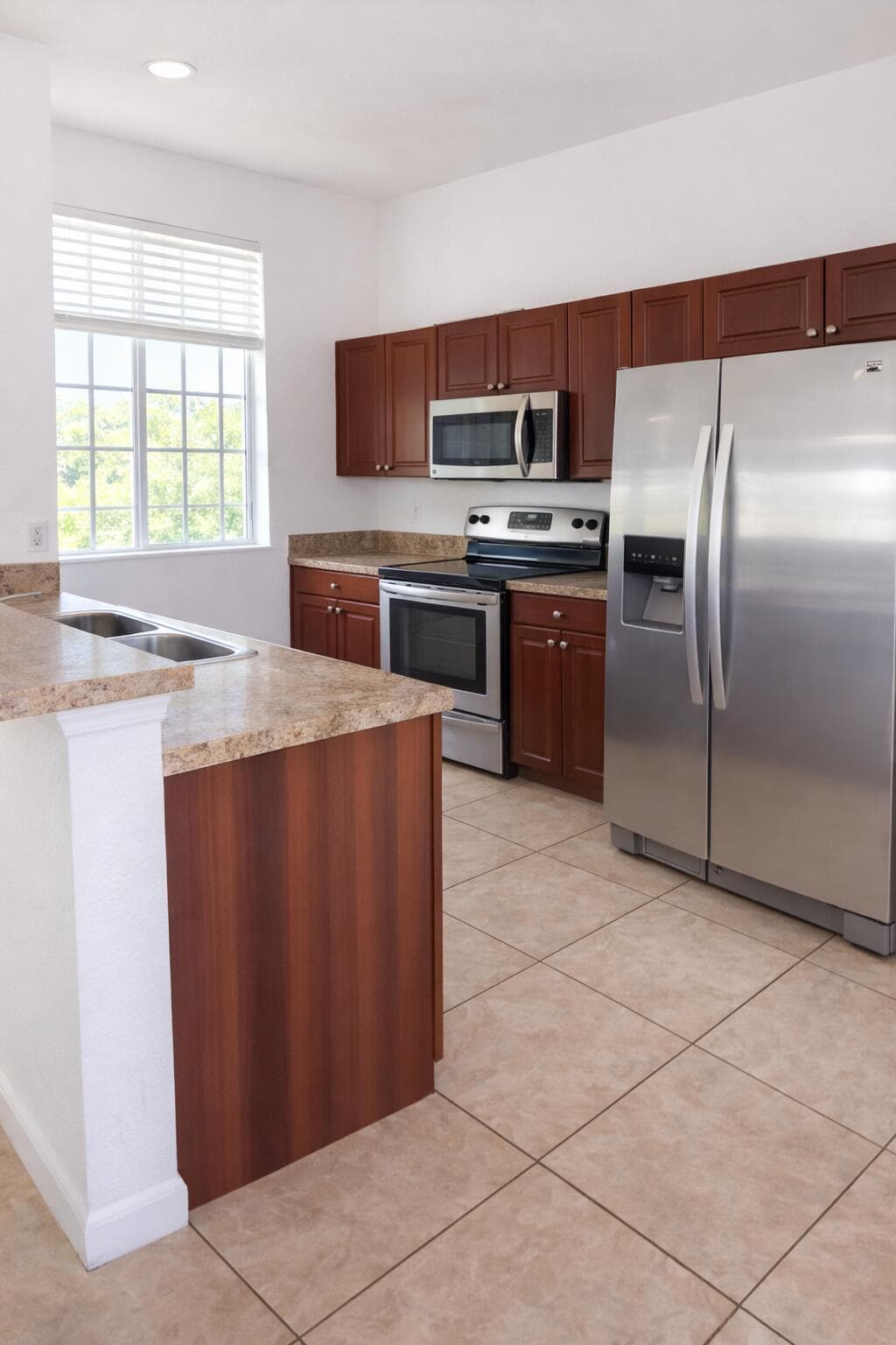 1219 Lucaya Drive, Riviera Beach, FL 33404 — photo 3 of 15