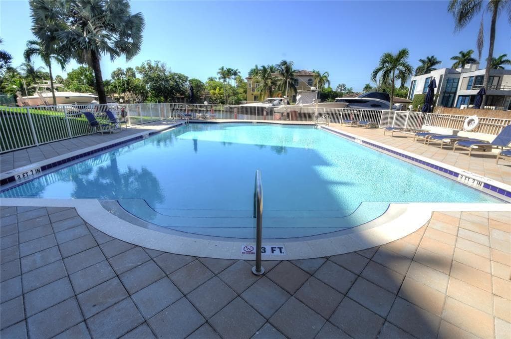 1391 S Ocean Boulevard 204, Pompano Beach, FL 33062 — photo