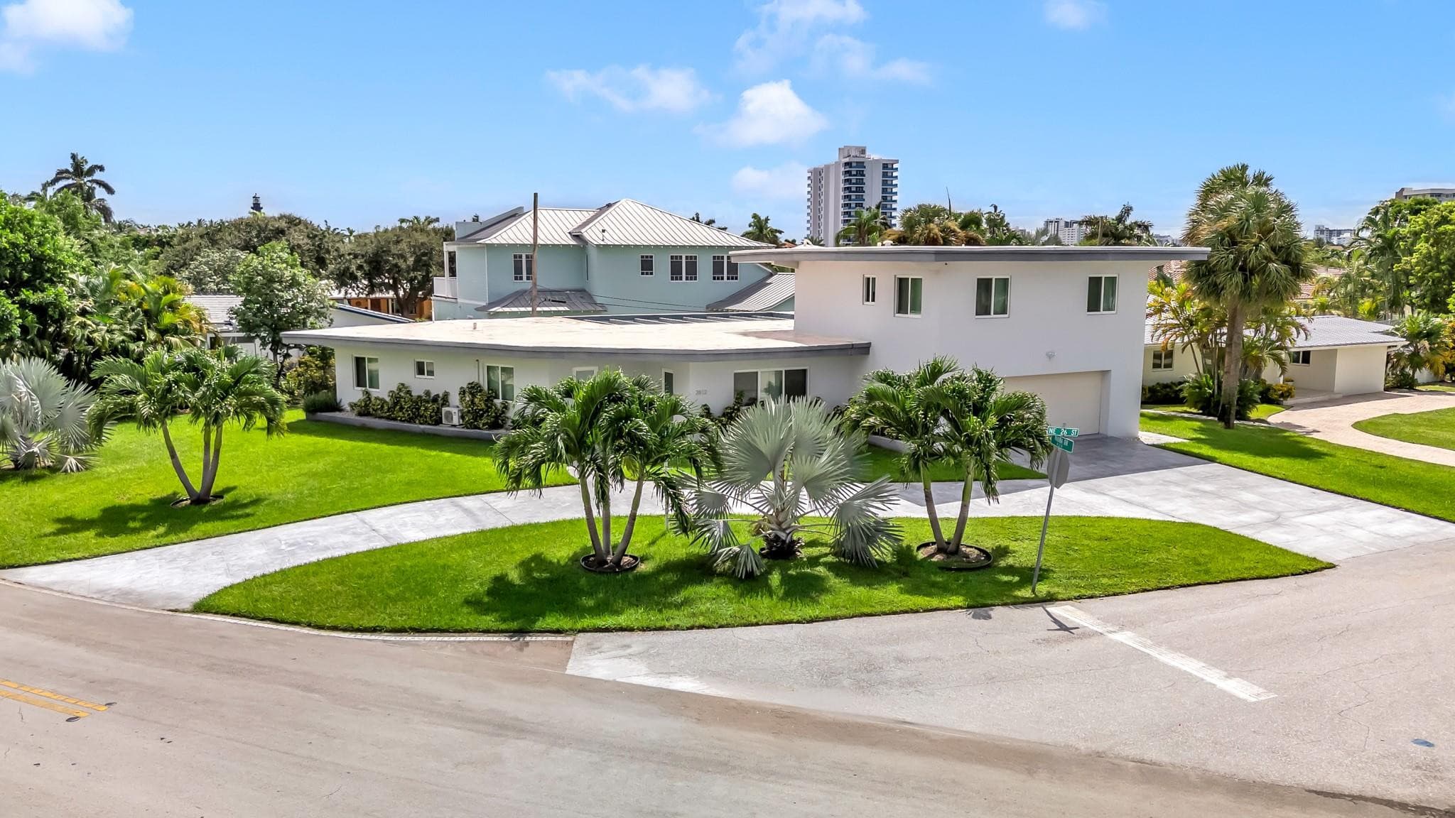 2812 NE 27th Street, Lighthouse Point, FL 33064 — photo 1 of 41