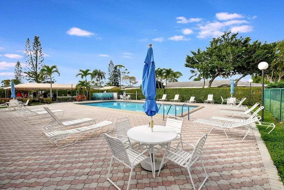 2480 Juniper Drive 204, Delray Beach, FL 33445 — photo 25 of 28