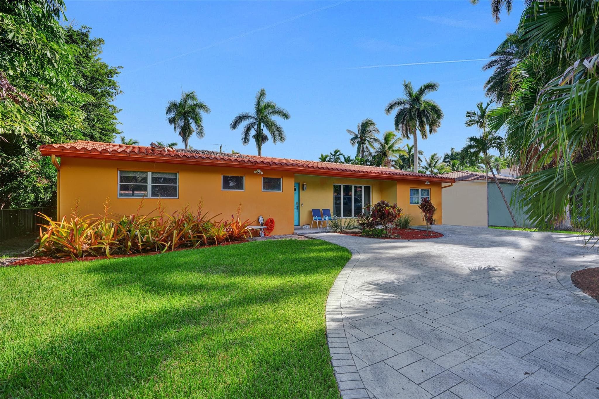 1316 Madison Street, Hollywood, FL 33019 — photo 1 of 23